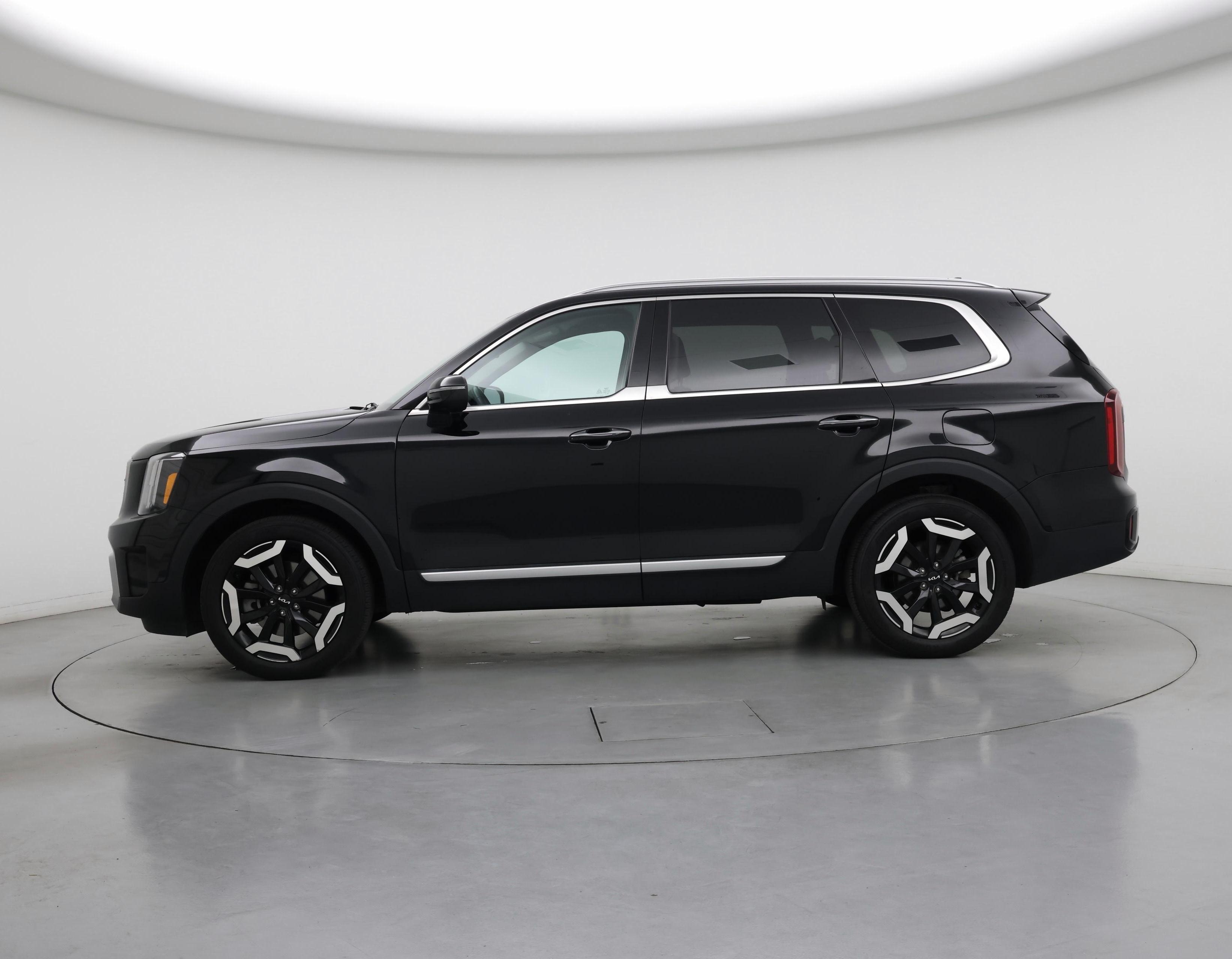 Thumbnail: 2023 Kia Telluride - 3