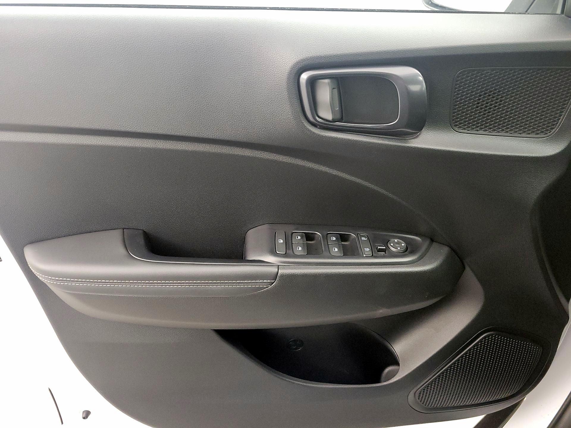 Thumbnail: 2022 Hyundai Venue - 12