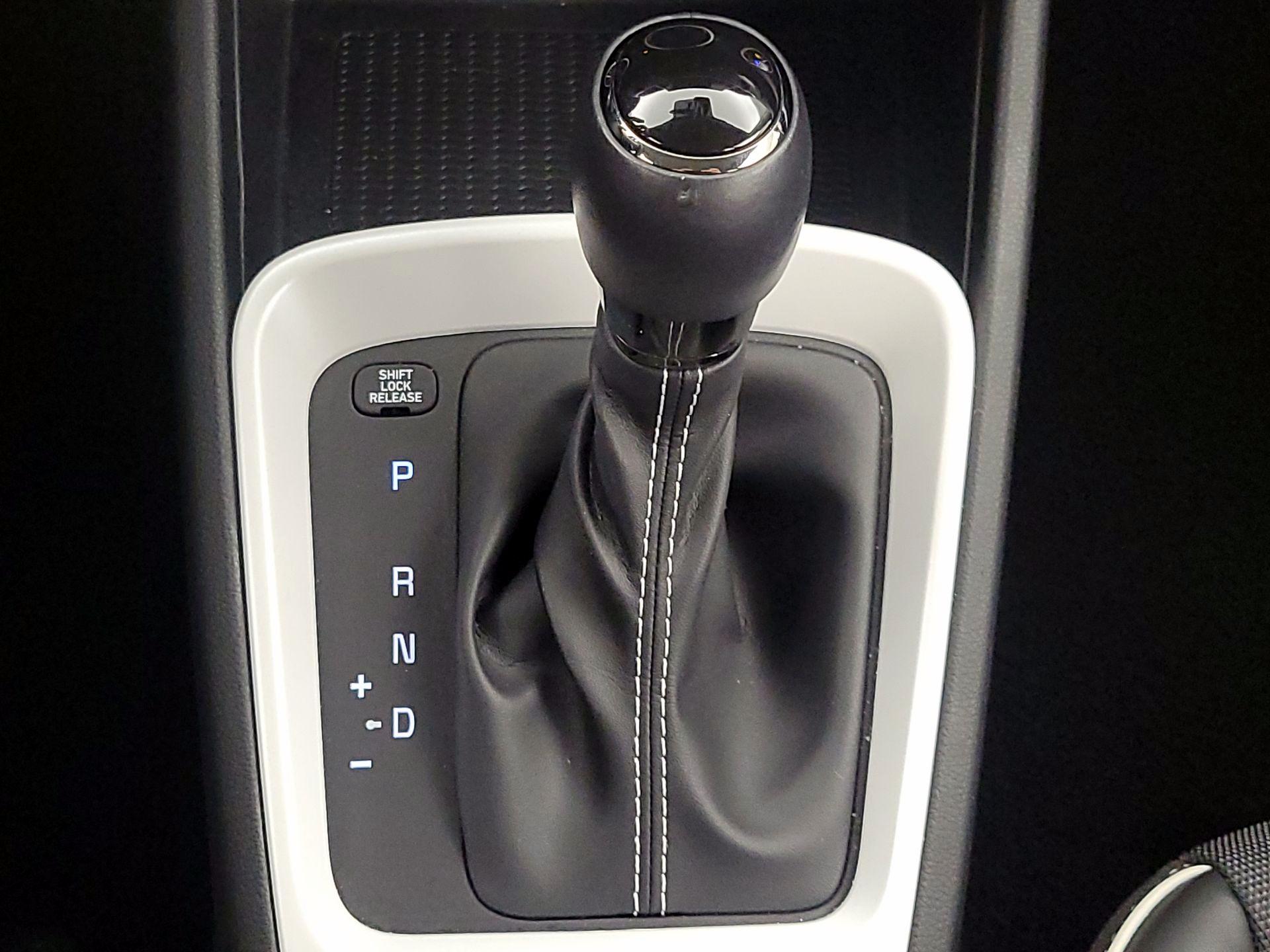 Thumbnail: 2022 Hyundai Venue - 18