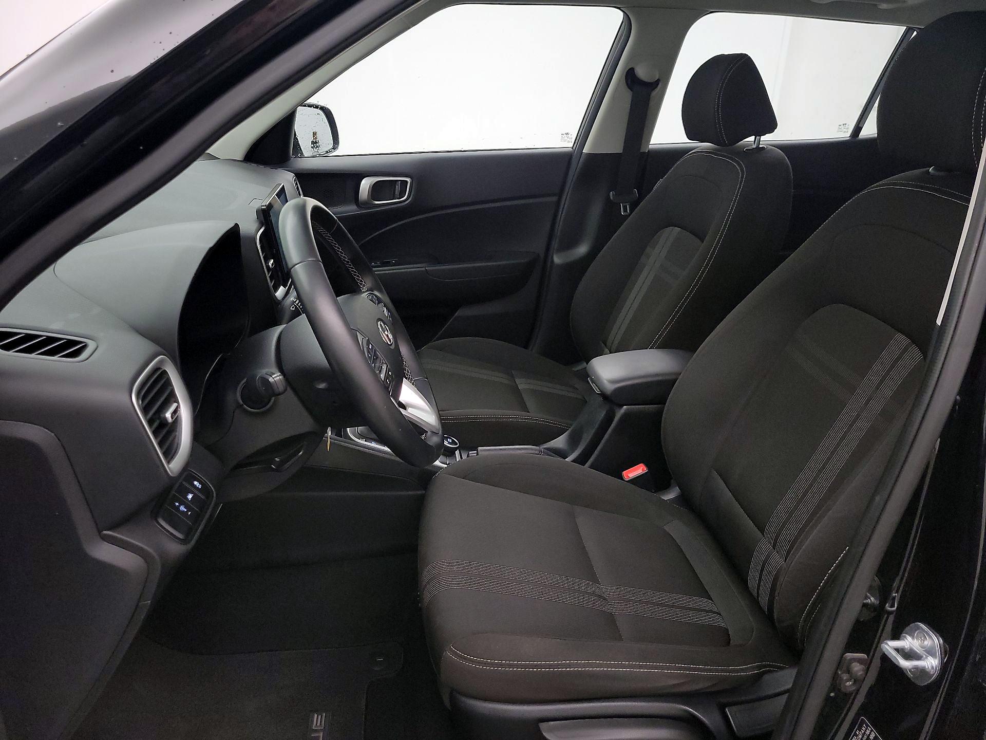 Thumbnail: 2022 Hyundai Venue - 11