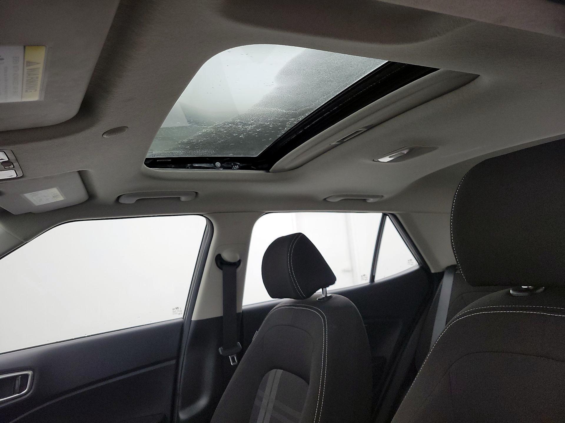 Thumbnail: 2022 Hyundai Venue - 19