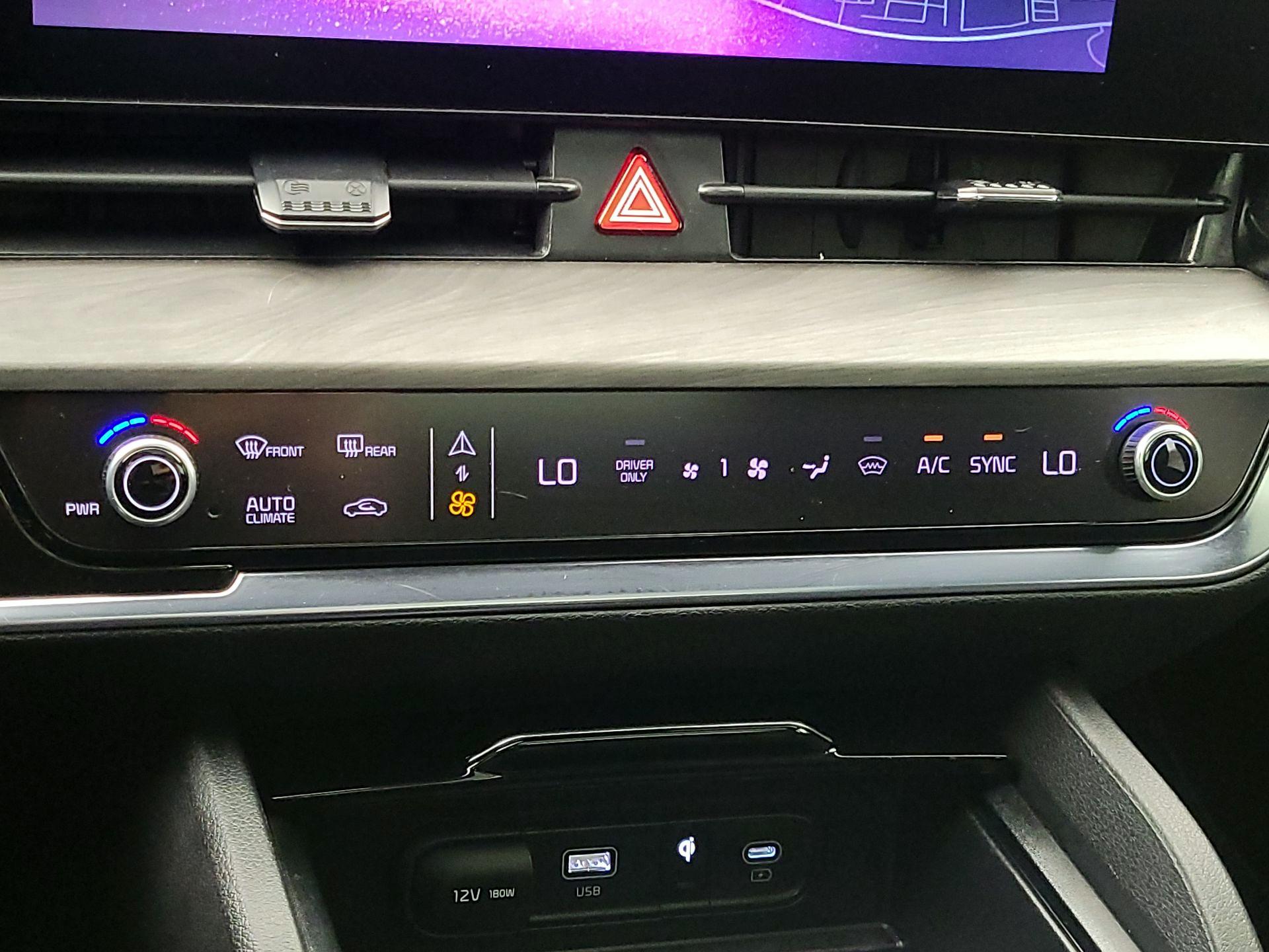 Thumbnail: 2023 Kia Sportage - 17