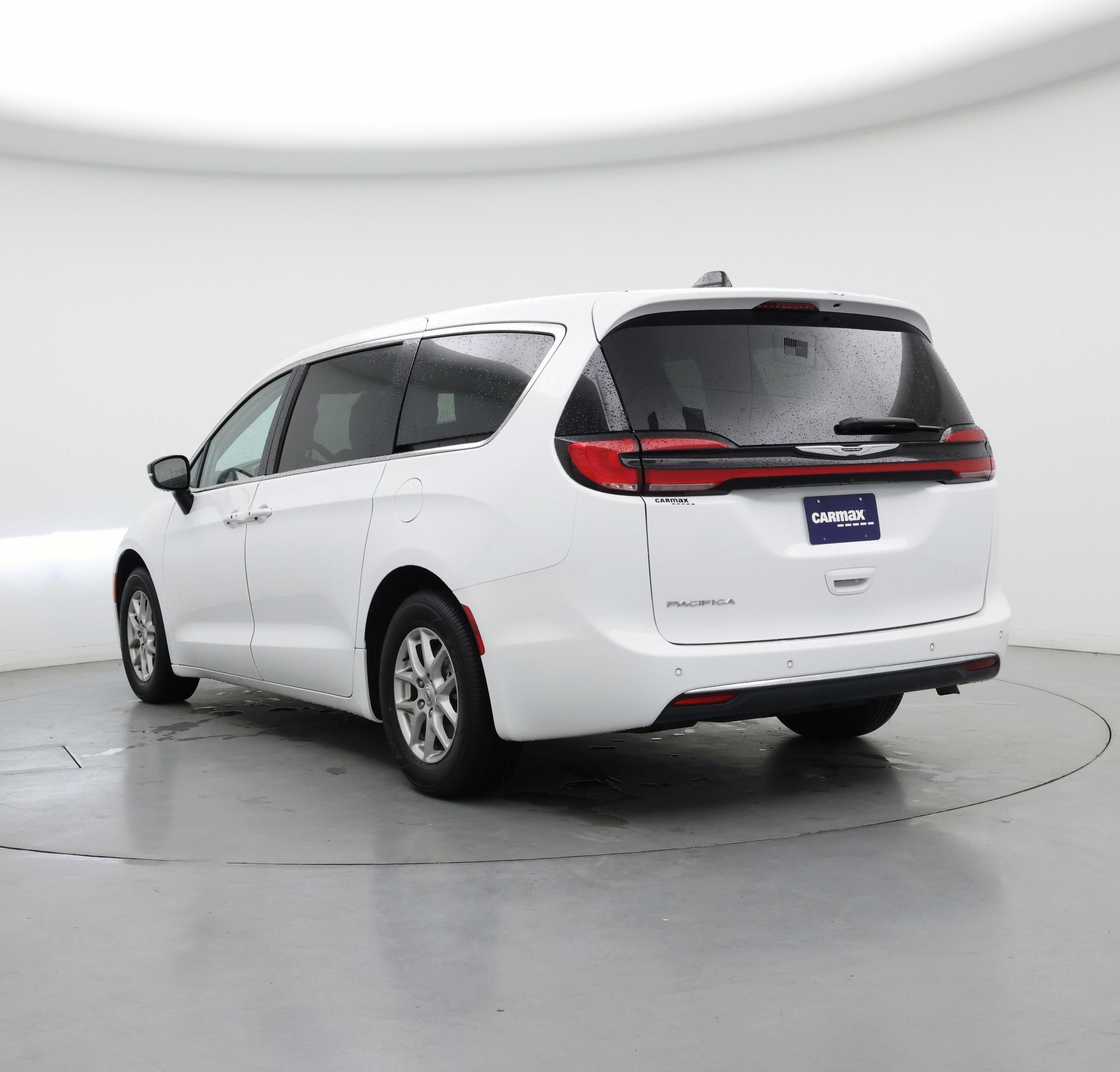 Thumbnail: 2024 Chrysler Pacifica - 2