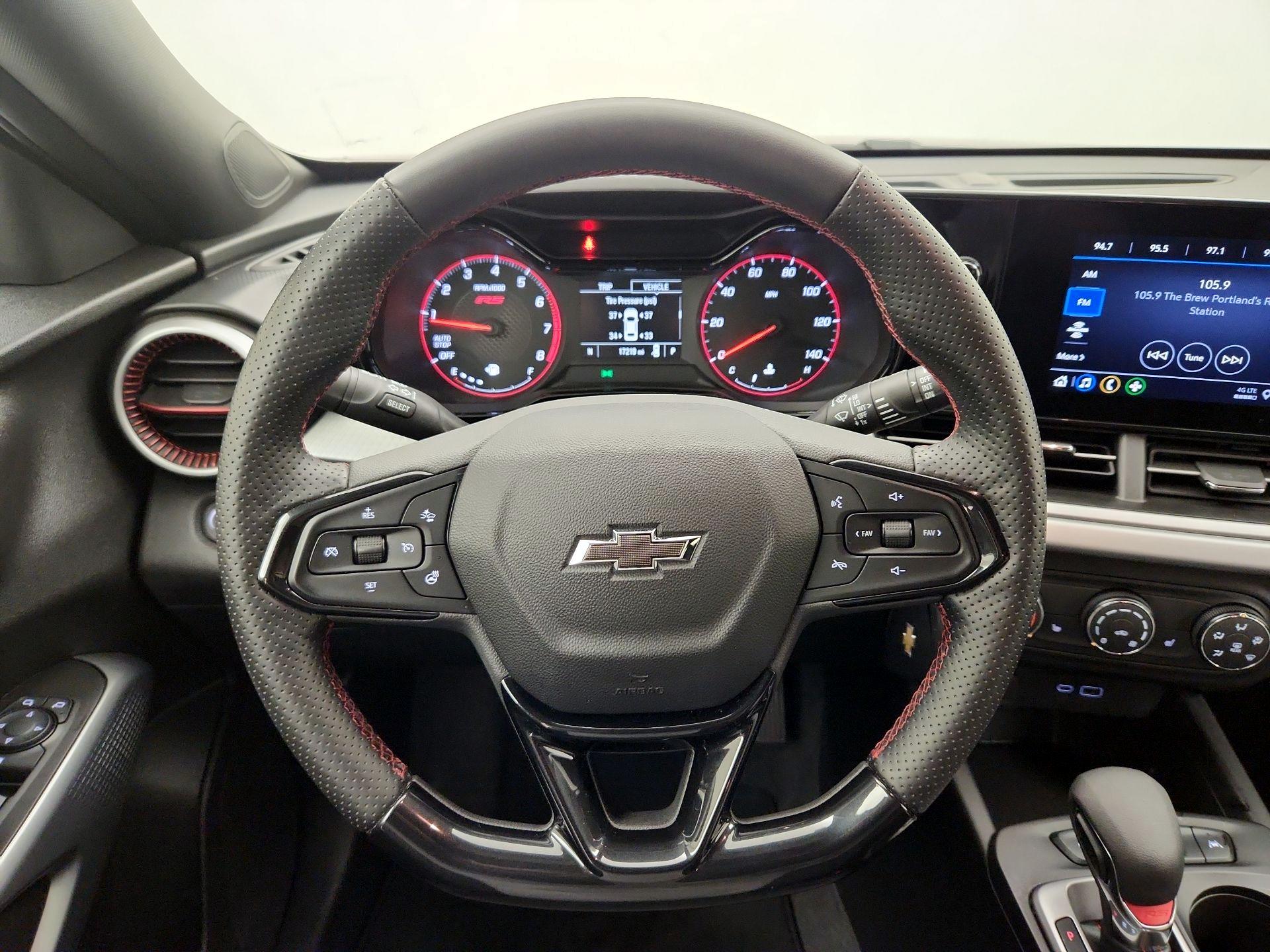 Thumbnail: 2025 Chevrolet Trax - 10