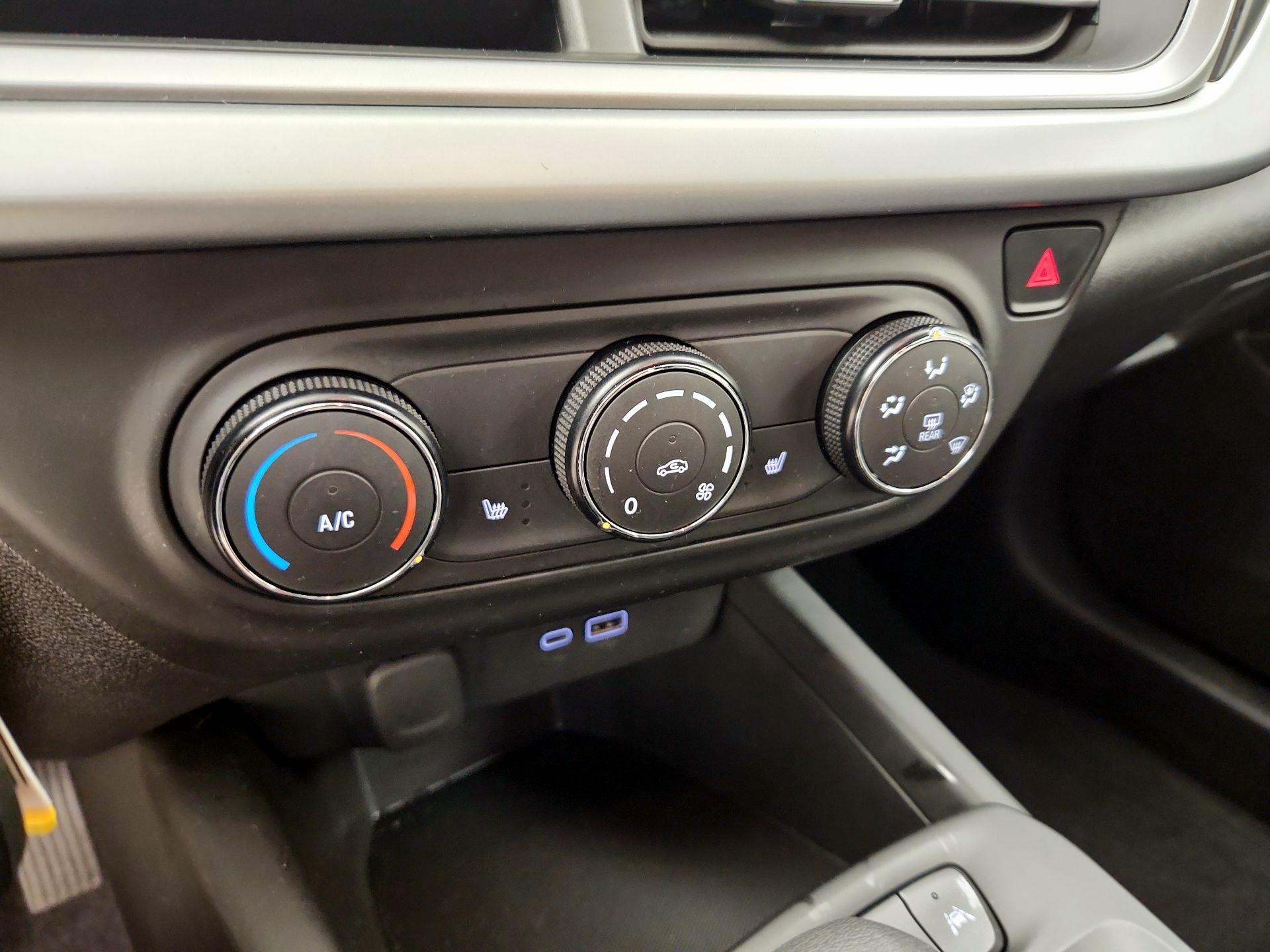 Thumbnail: 2025 Chevrolet Trax - 16