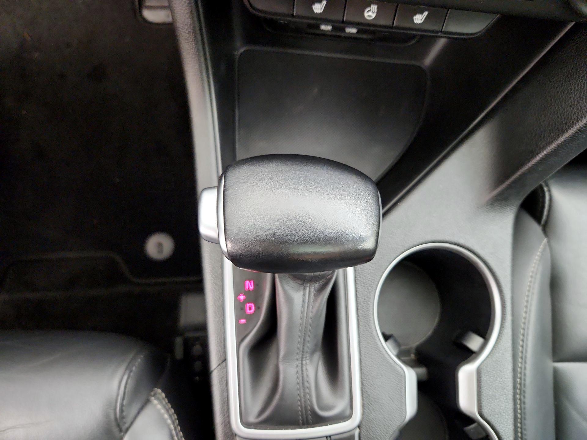 Thumbnail: 2017 Kia Sportage - 17