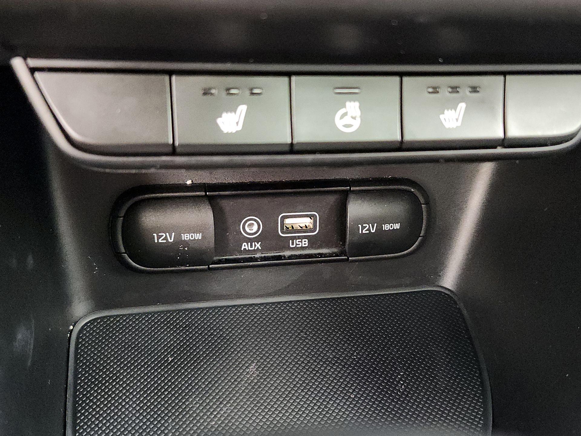 Thumbnail: 2017 Kia Sportage - 18