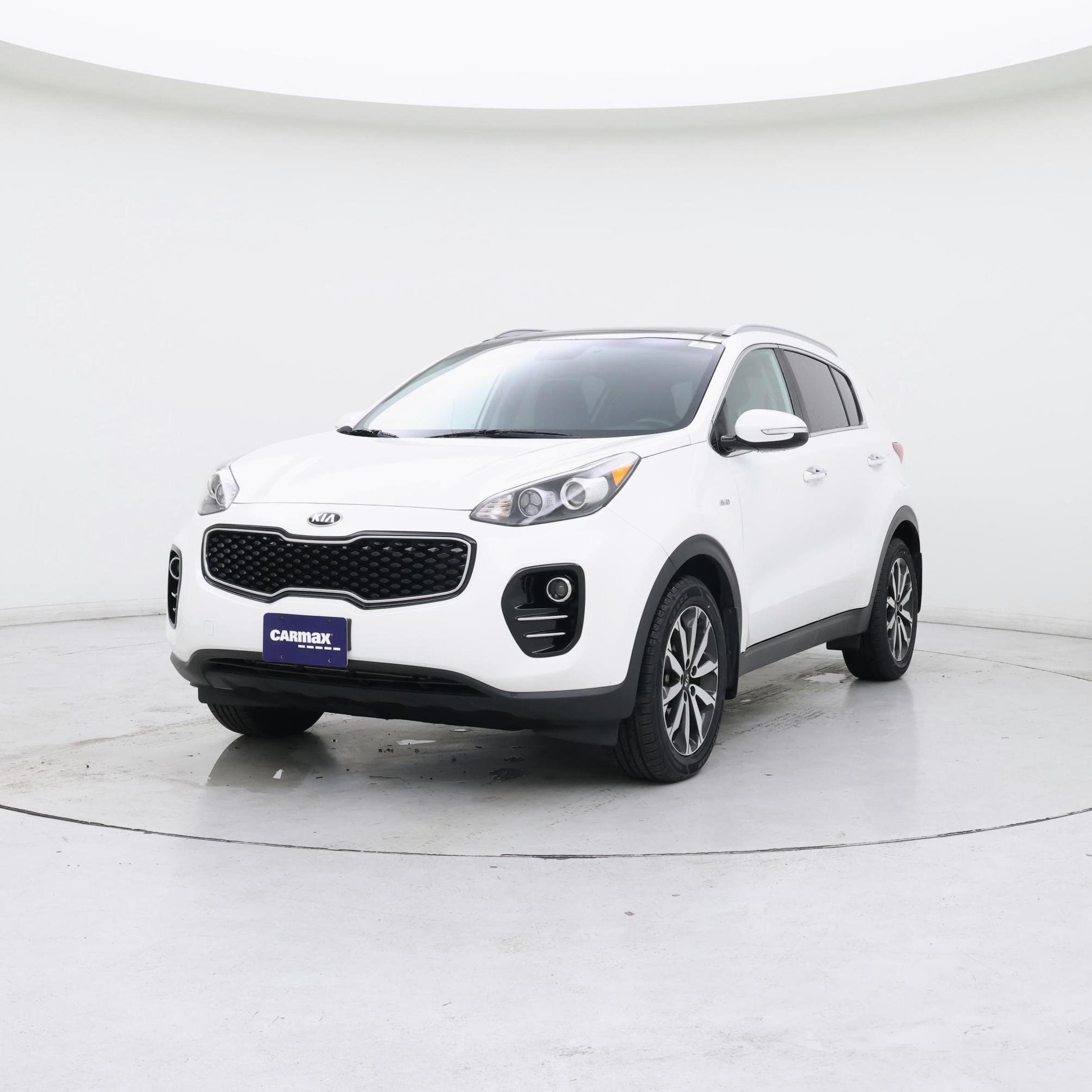 Thumbnail: 2017 Kia Sportage - 4