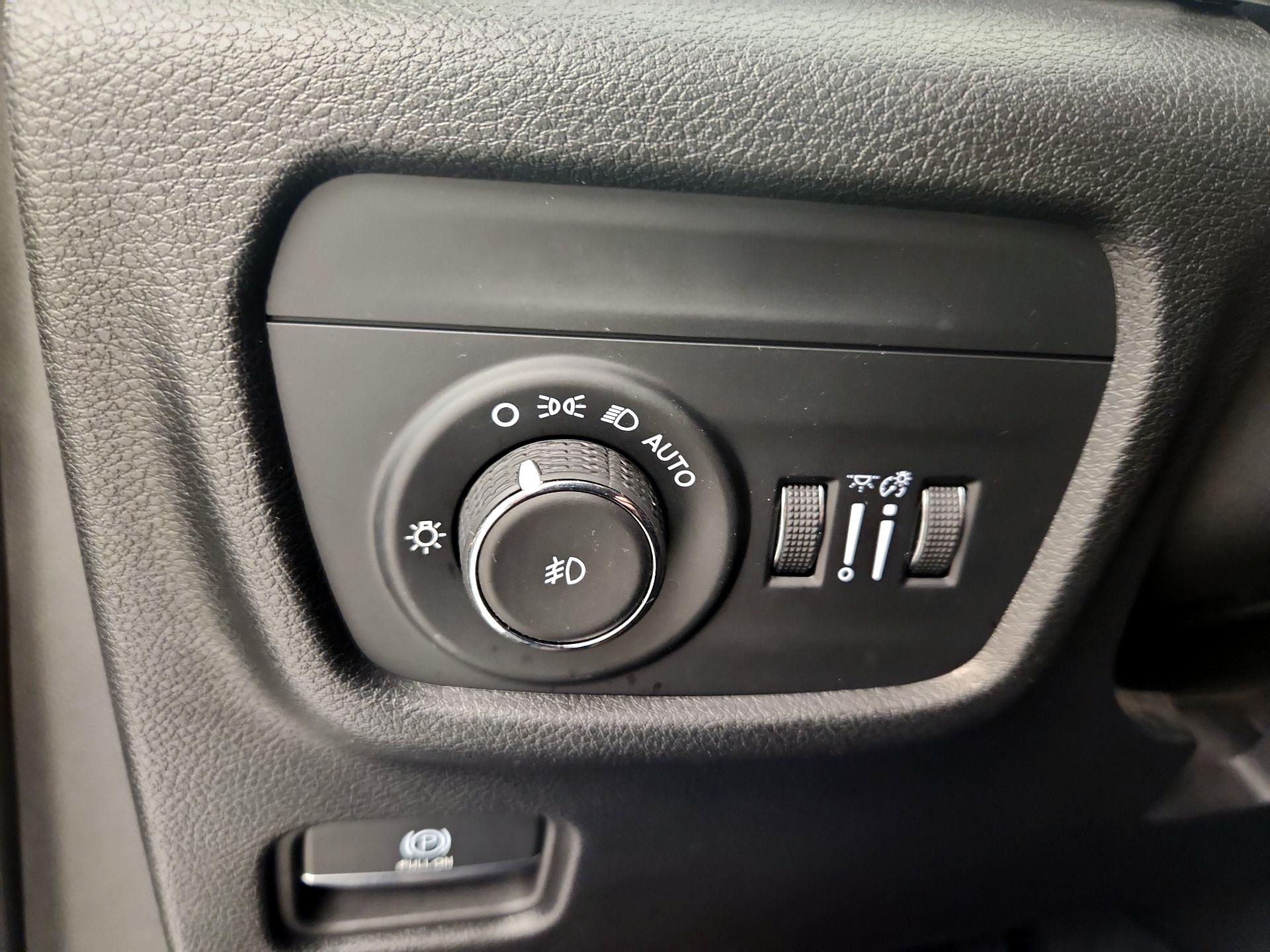 Thumbnail: 2023 Jeep Grand Cherokee - 13