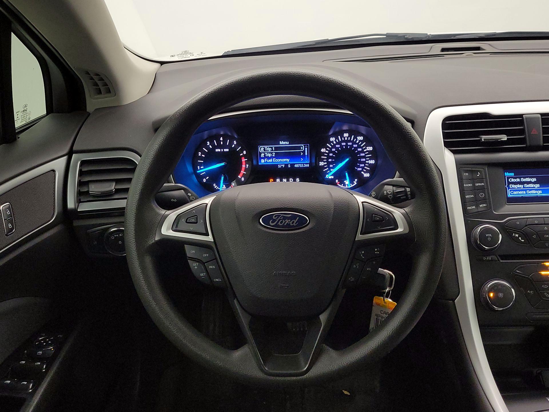 Thumbnail: 2015 Ford Fusion - 10