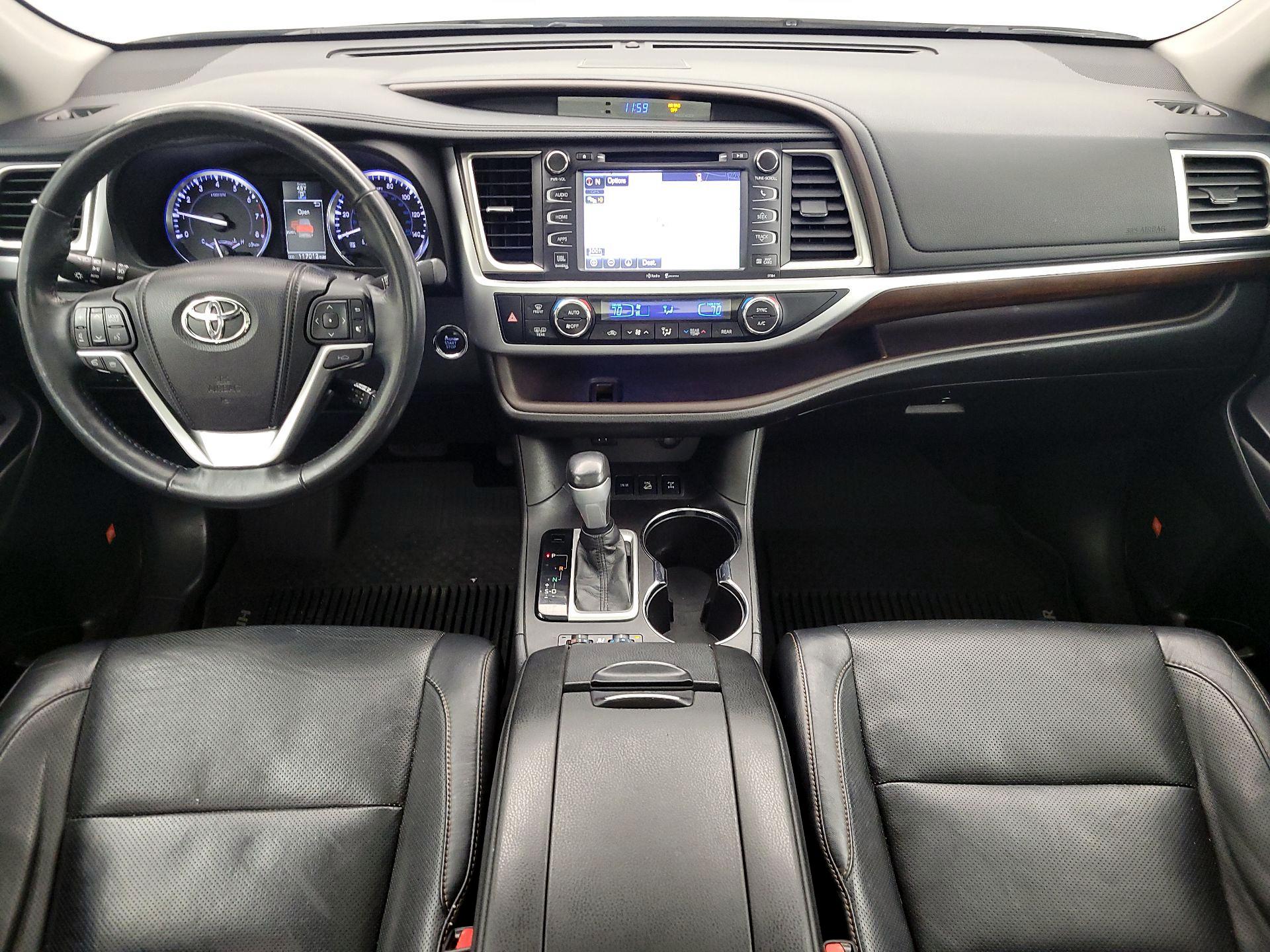 Thumbnail: 2014 Toyota Highlander - 9