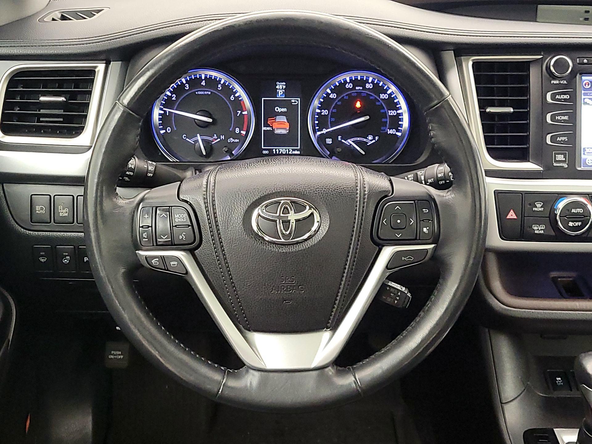 Thumbnail: 2014 Toyota Highlander - 10