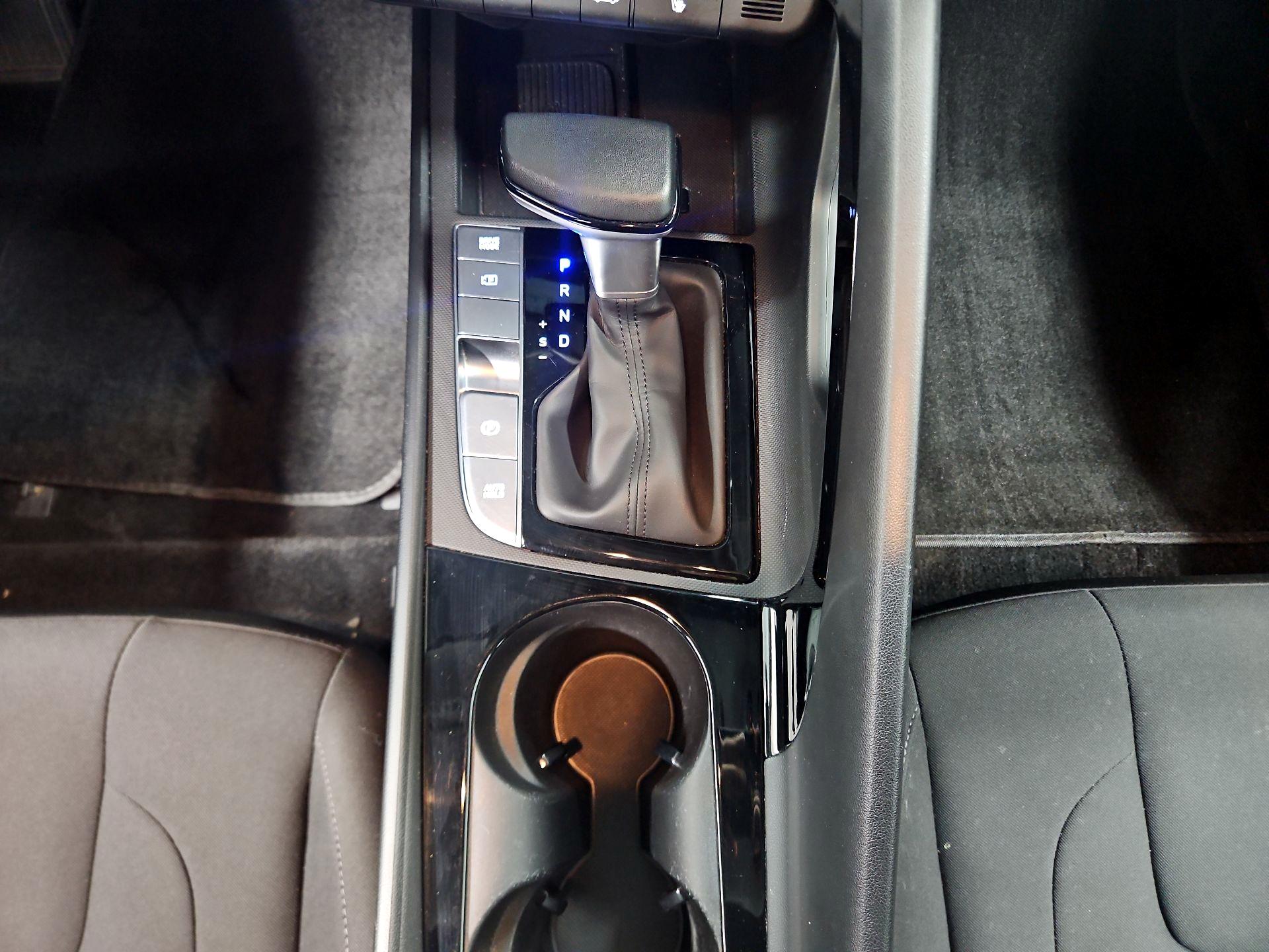 Thumbnail: 2024 Hyundai Elantra - 18