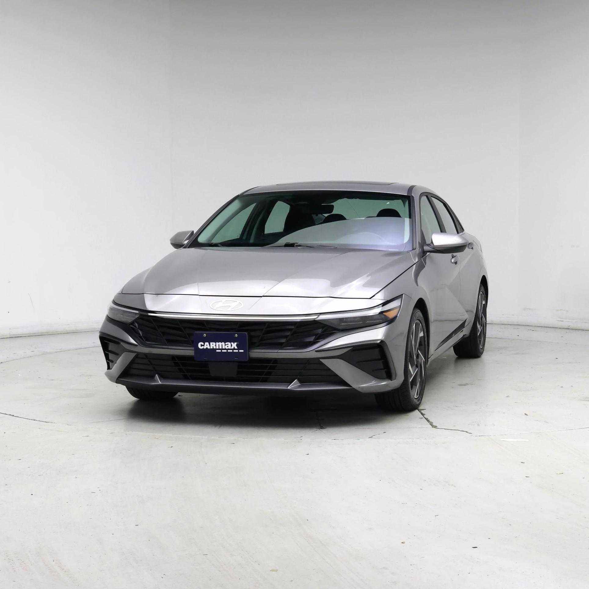 Thumbnail: 2024 Hyundai Elantra - 4