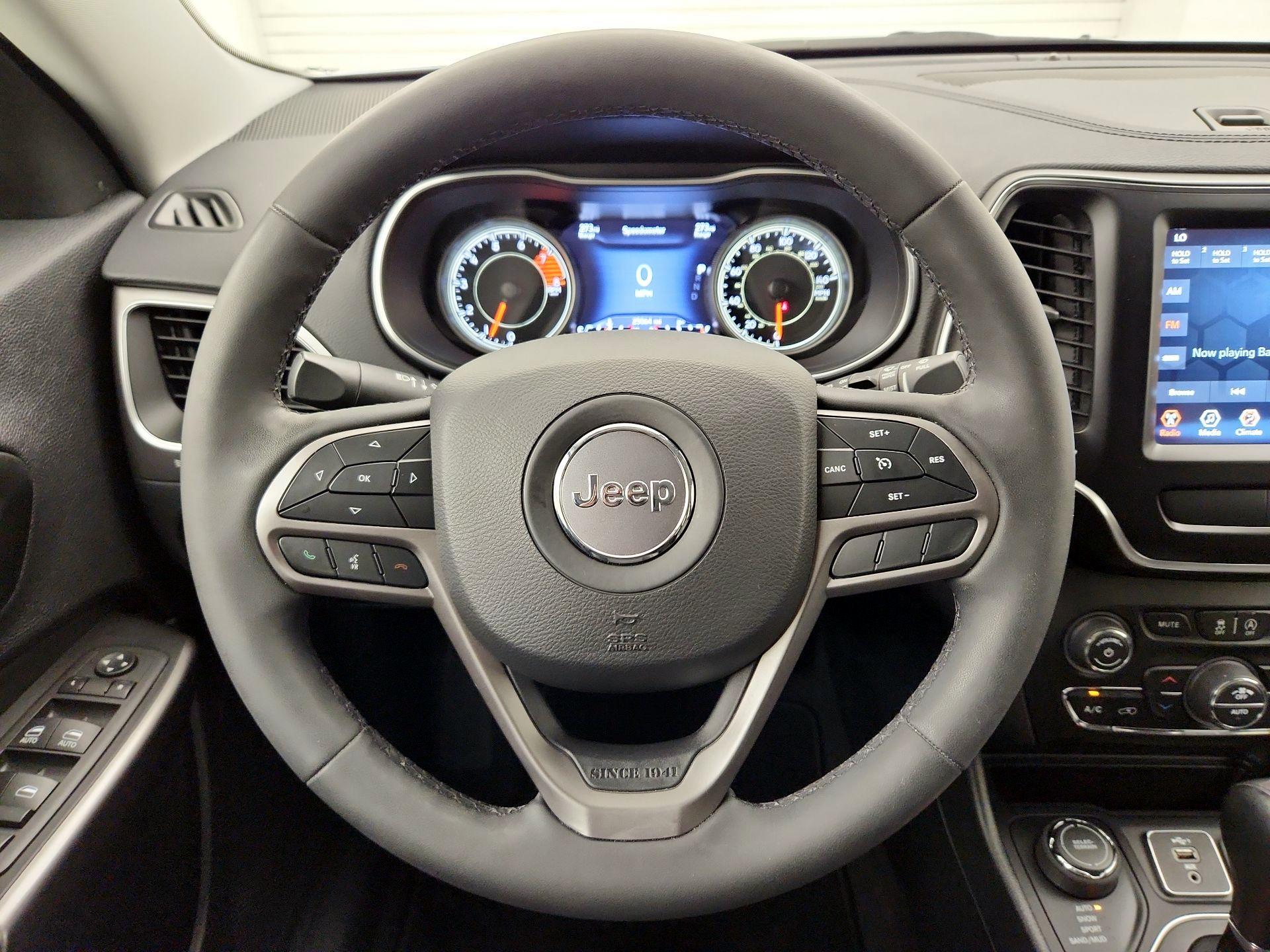 Thumbnail: 2022 Jeep Cherokee - 10