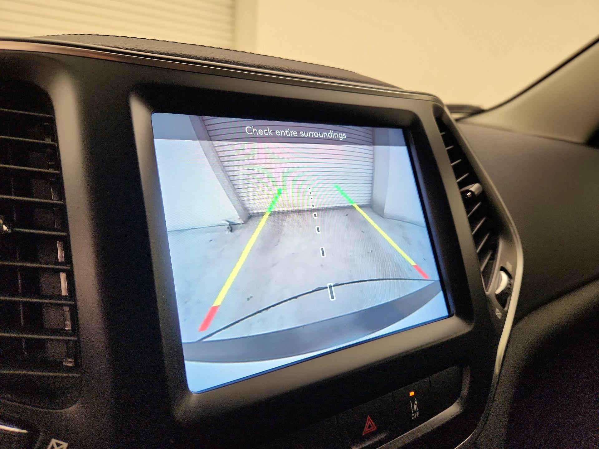 Thumbnail: 2022 Jeep Cherokee - 14