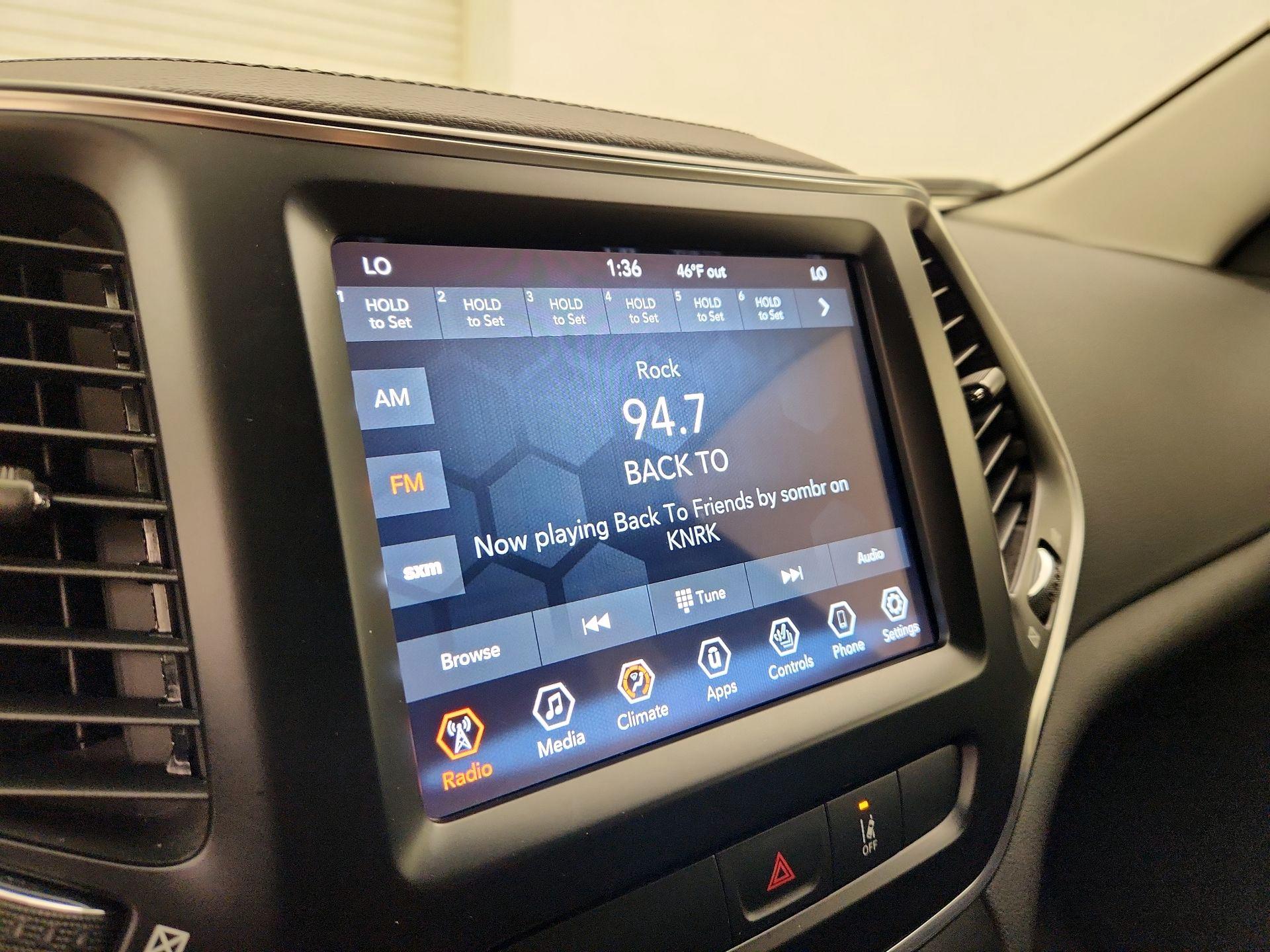 Thumbnail: 2022 Jeep Cherokee - 15