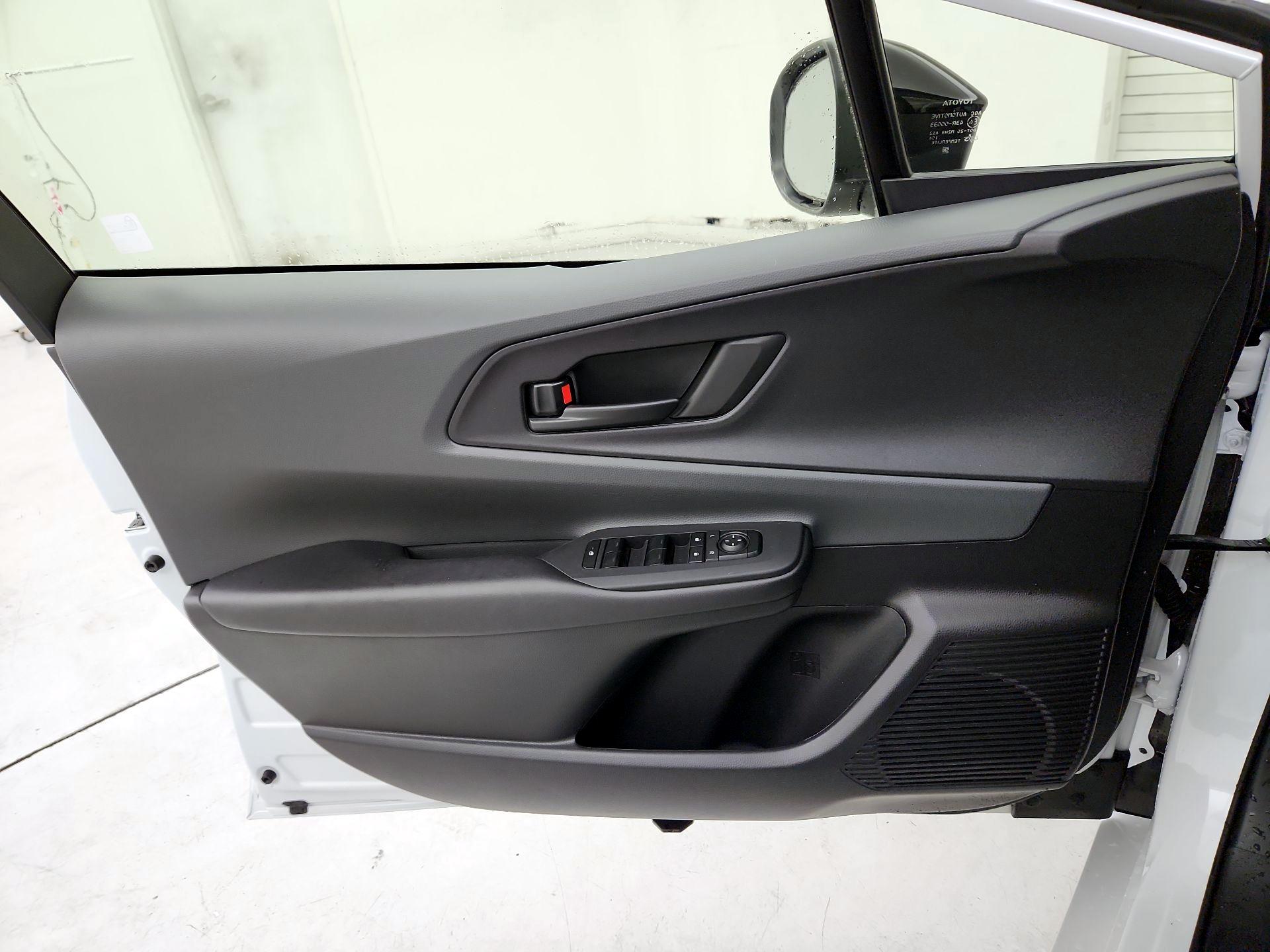 Thumbnail: 2024 Toyota Prius - 12