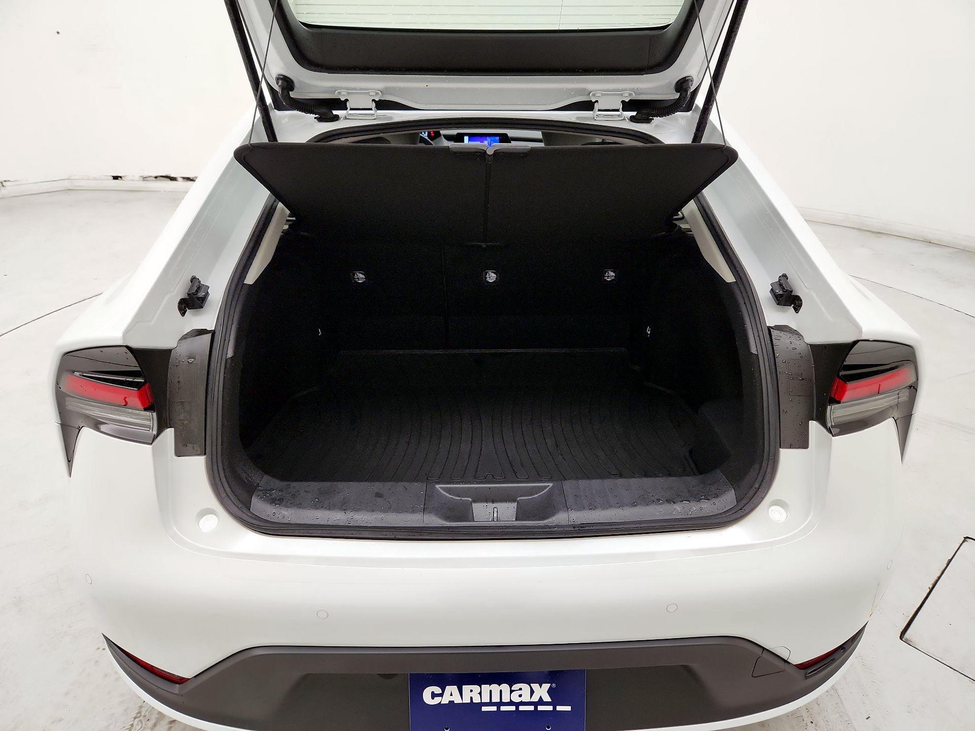 Thumbnail: 2024 Toyota Prius - 20