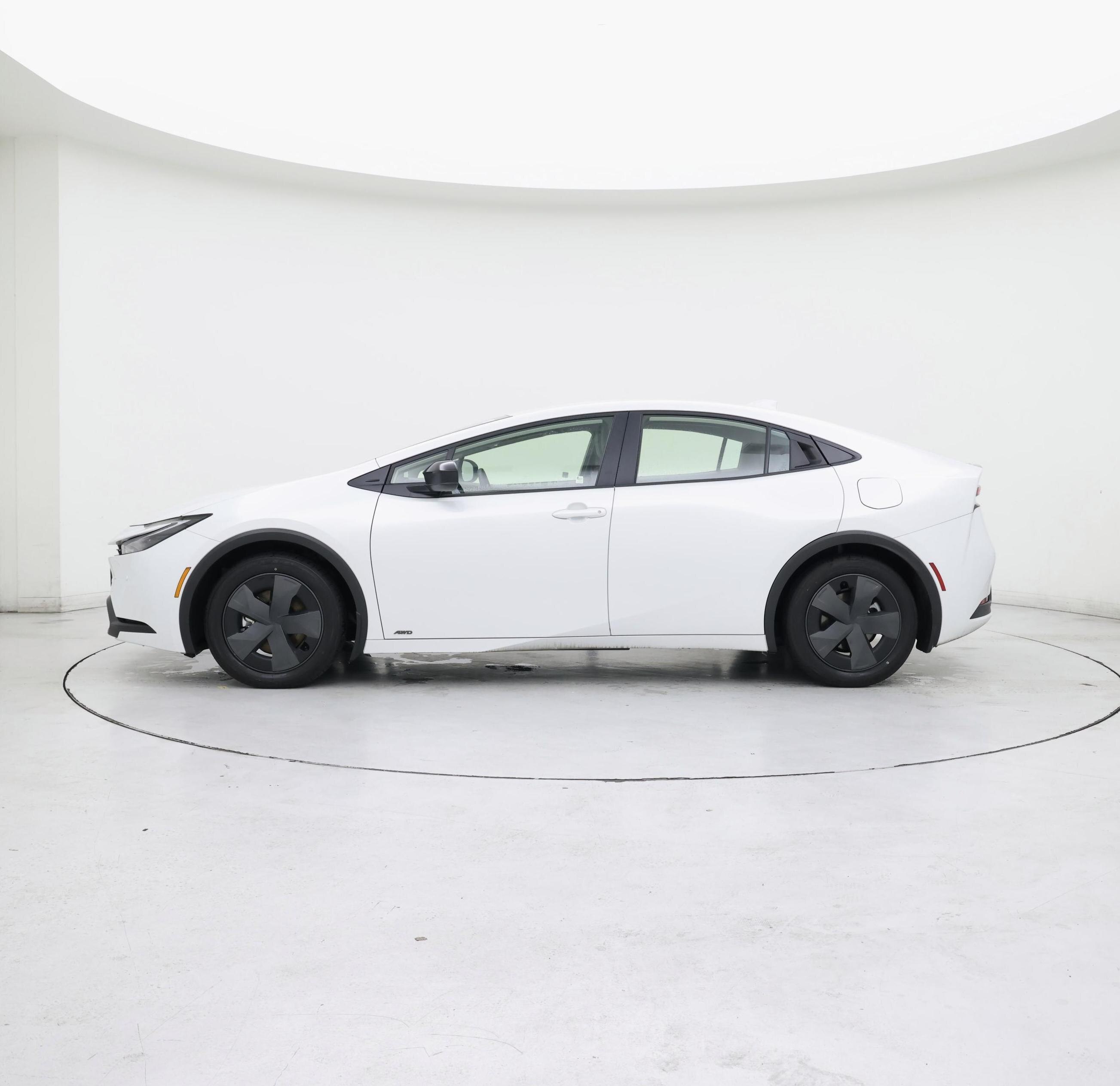 Thumbnail: 2024 Toyota Prius - 3