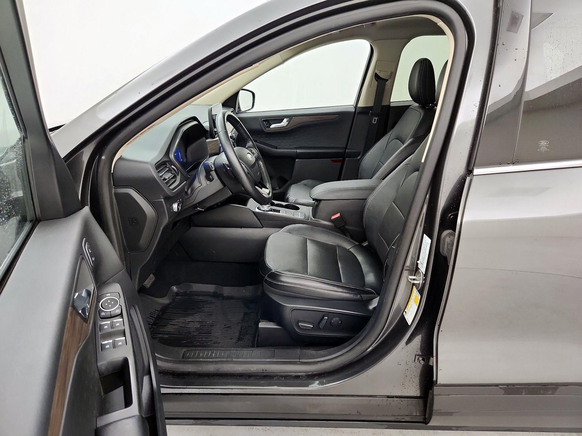 Thumbnail: 2020 Ford Escape - 11