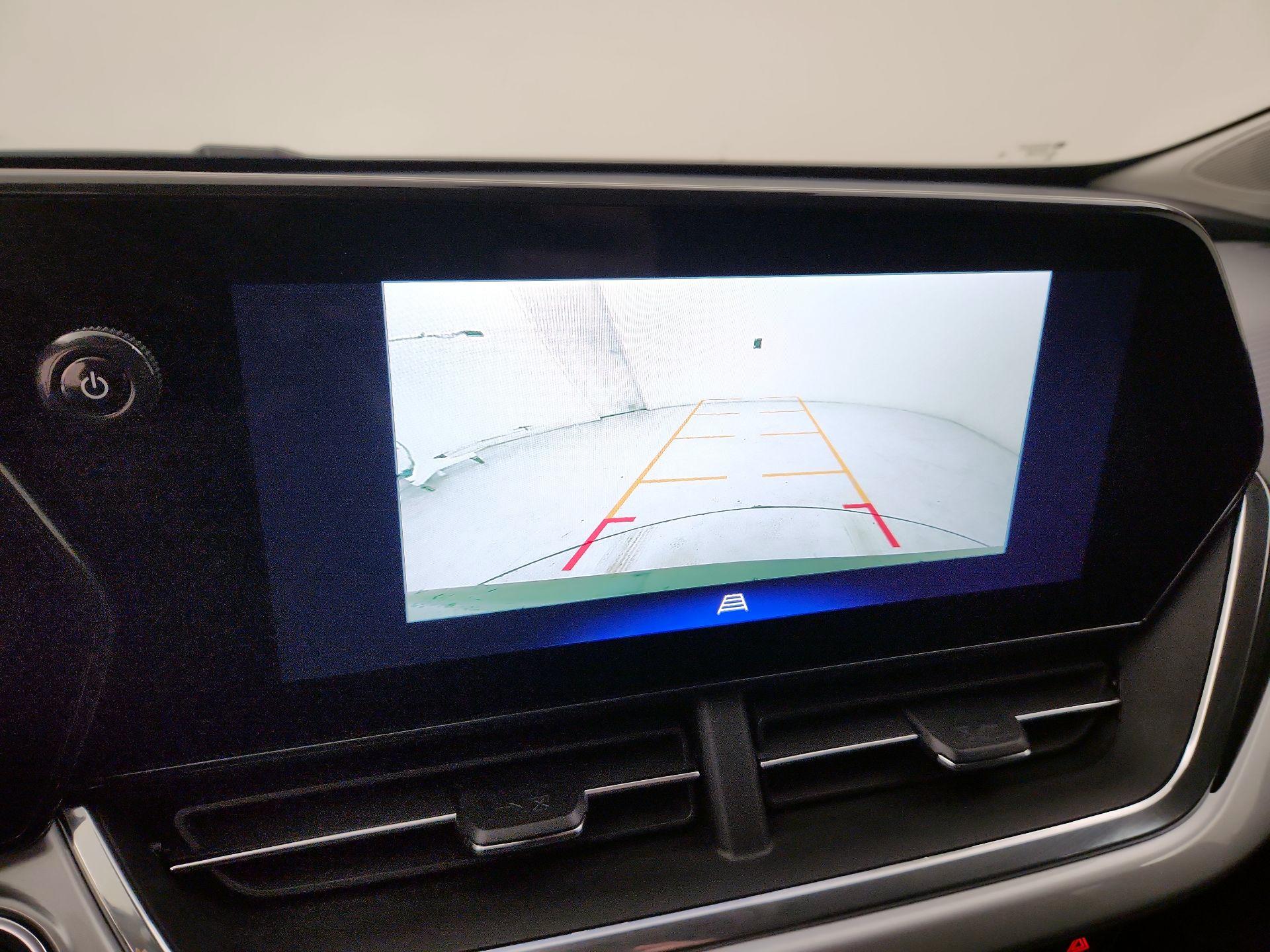 Thumbnail: 2025 Chevrolet Trax - 14