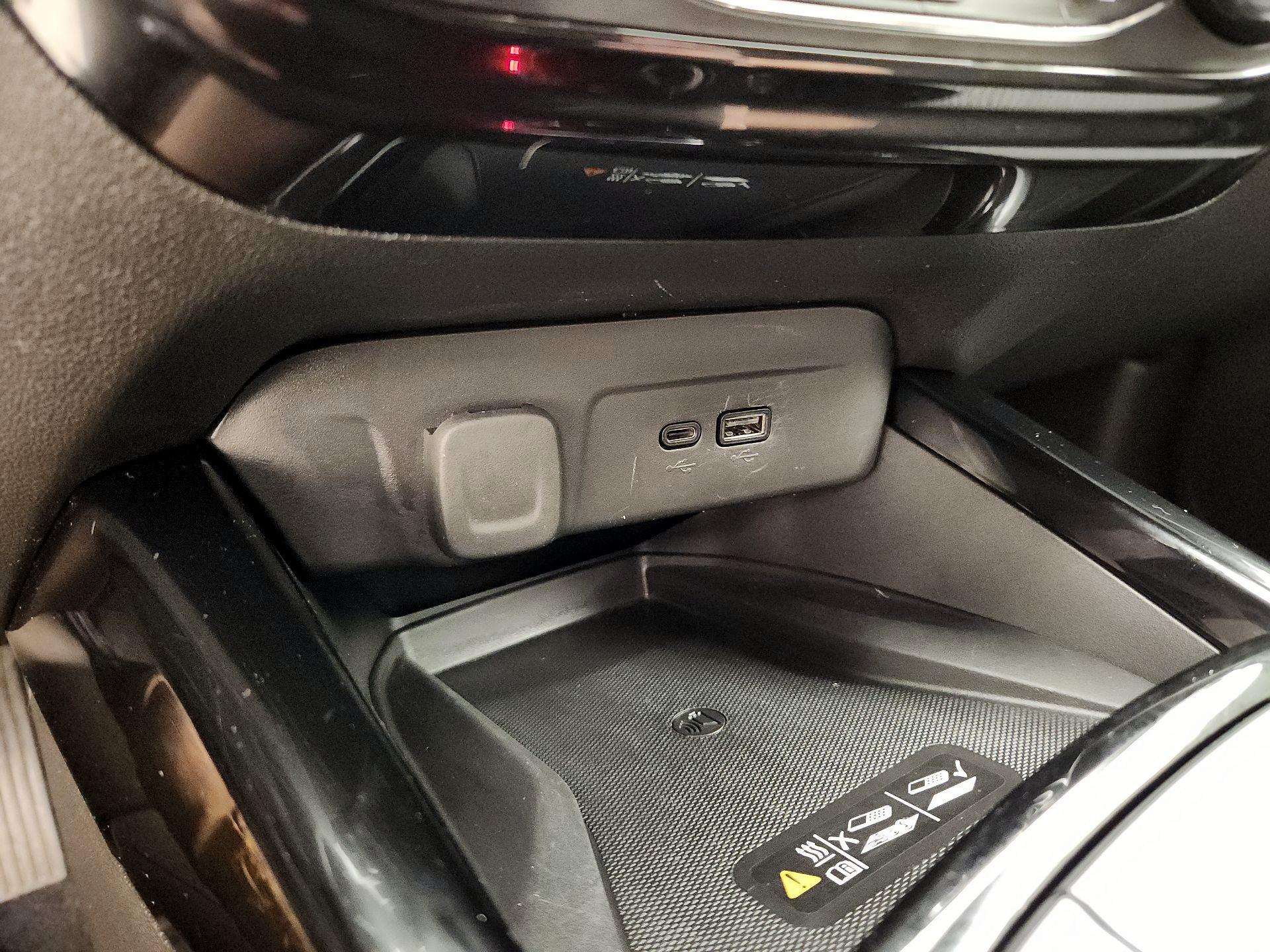 Thumbnail: 2025 Chevrolet Trax - 18