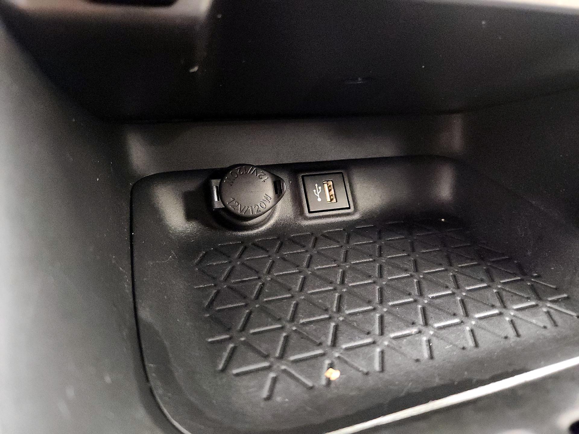 Thumbnail: 2024 Toyota RAV4 - 18