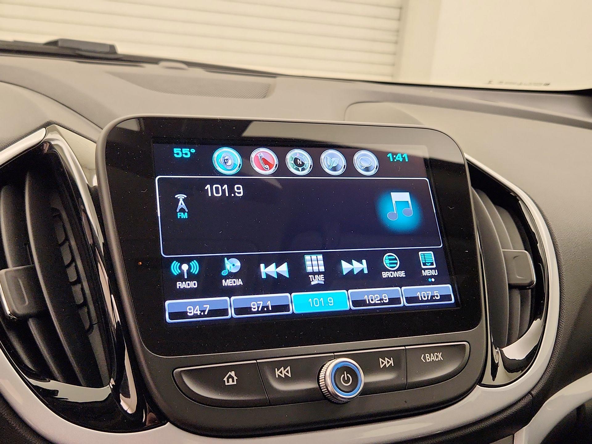 Thumbnail: 2017 Chevrolet Volt - 15