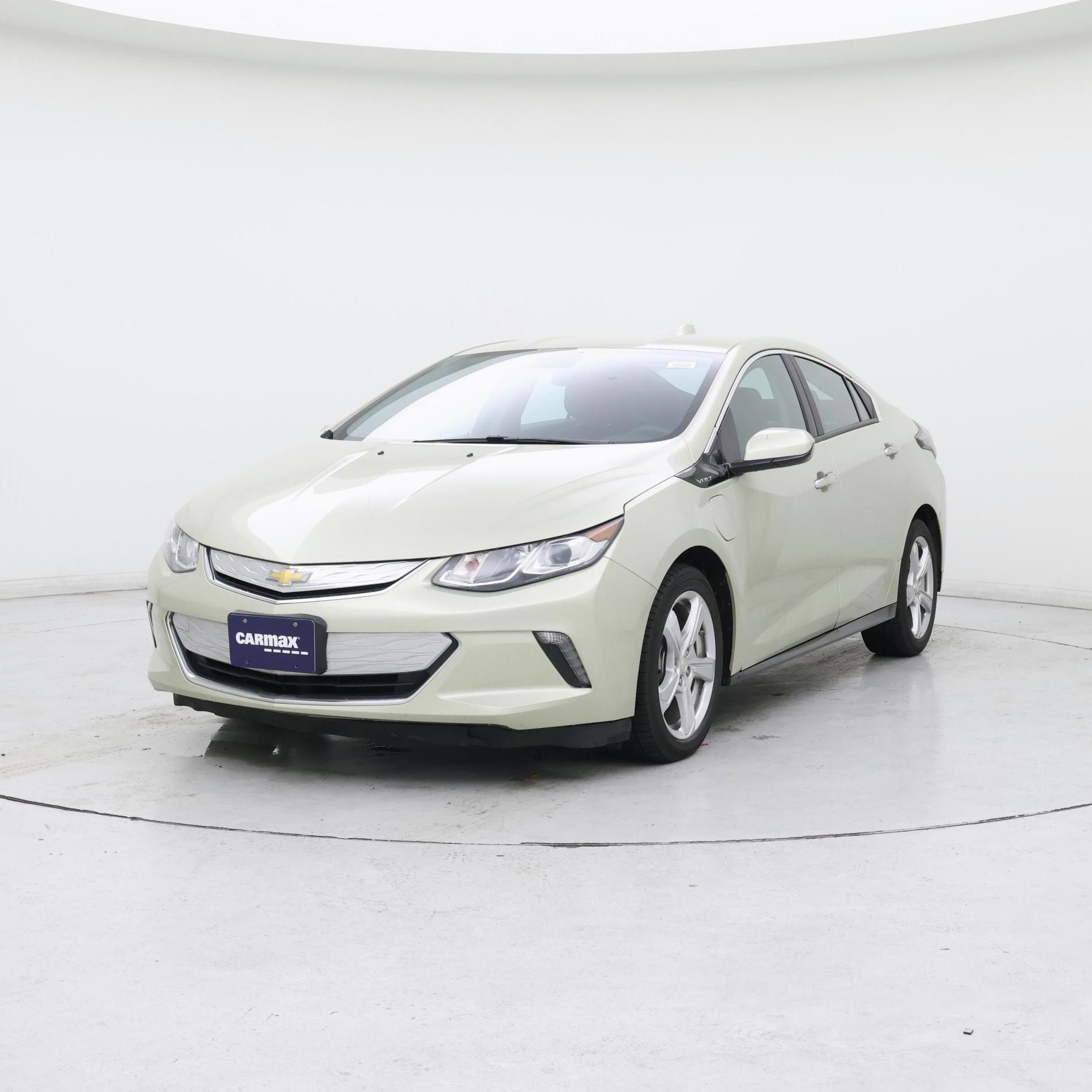 Thumbnail: 2017 Chevrolet Volt - 4