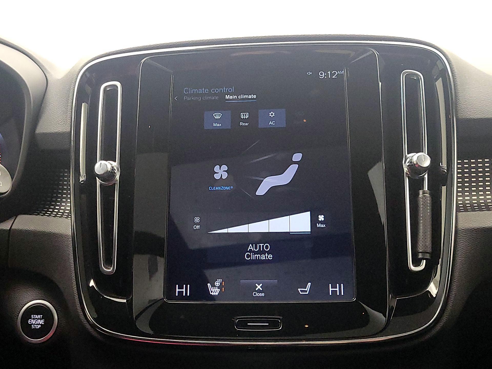 Thumbnail: 2020 Volvo XC40 - 17