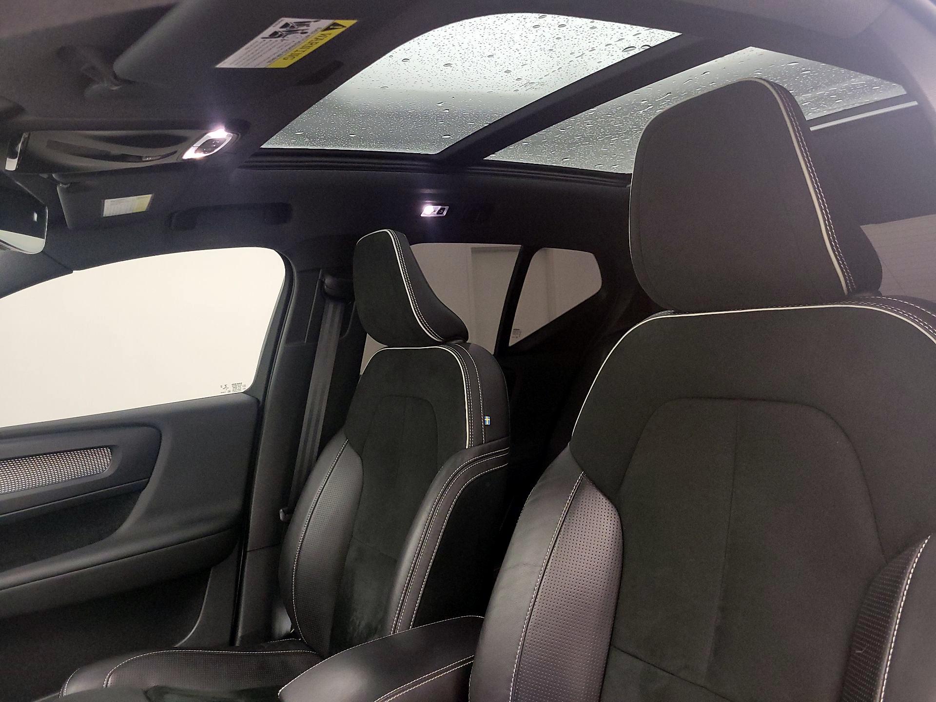 Thumbnail: 2020 Volvo XC40 - 20