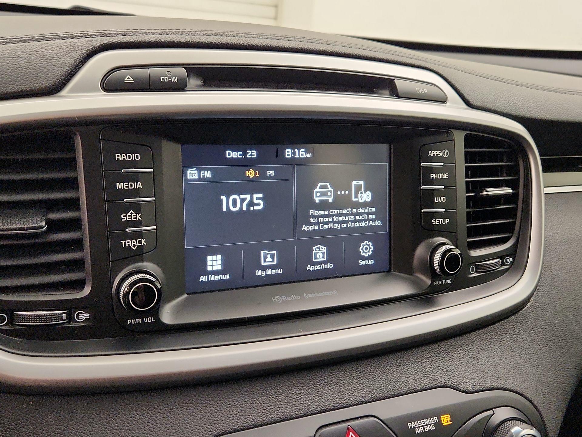 Thumbnail: 2017 Kia Sorento - 15