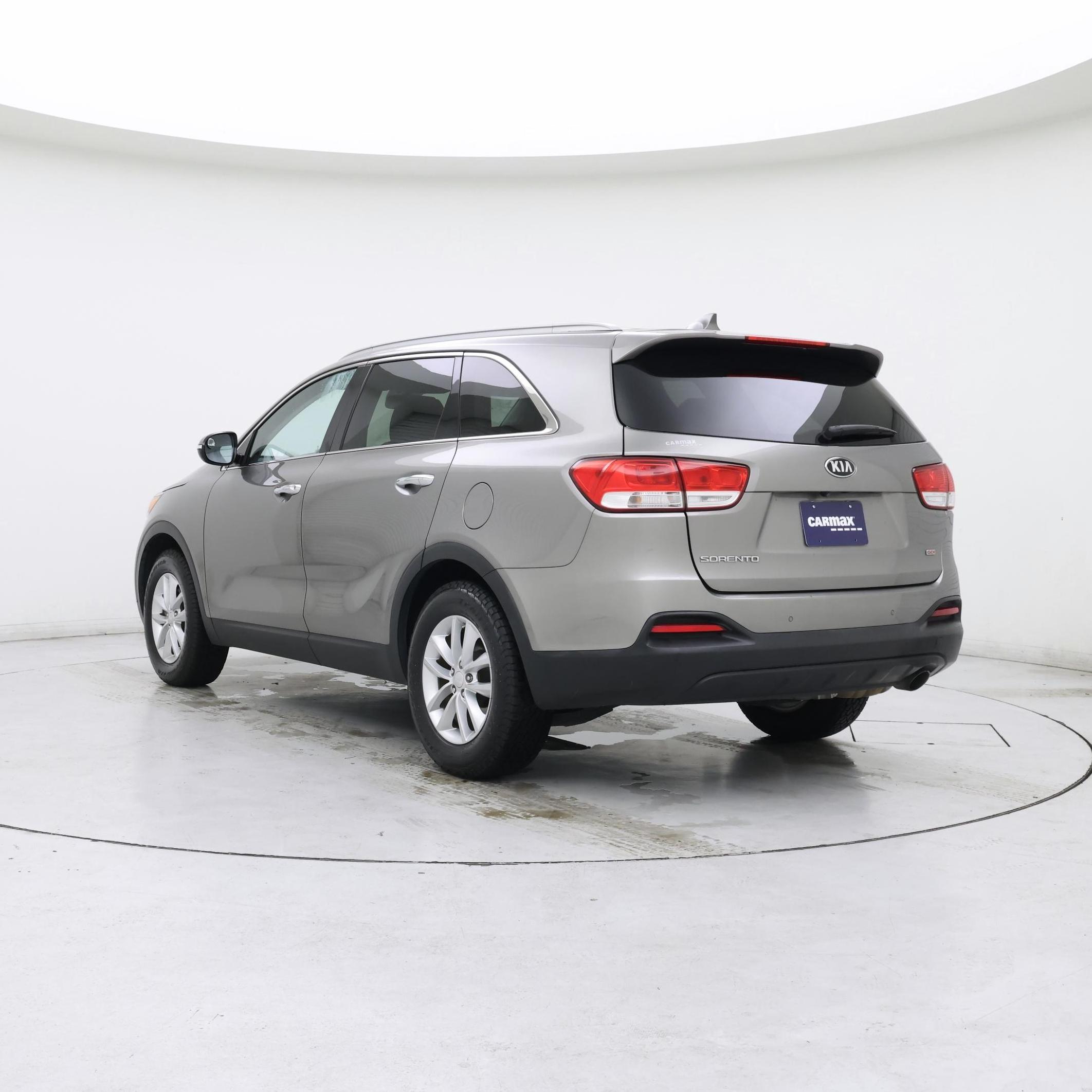 Thumbnail: 2017 Kia Sorento - 2