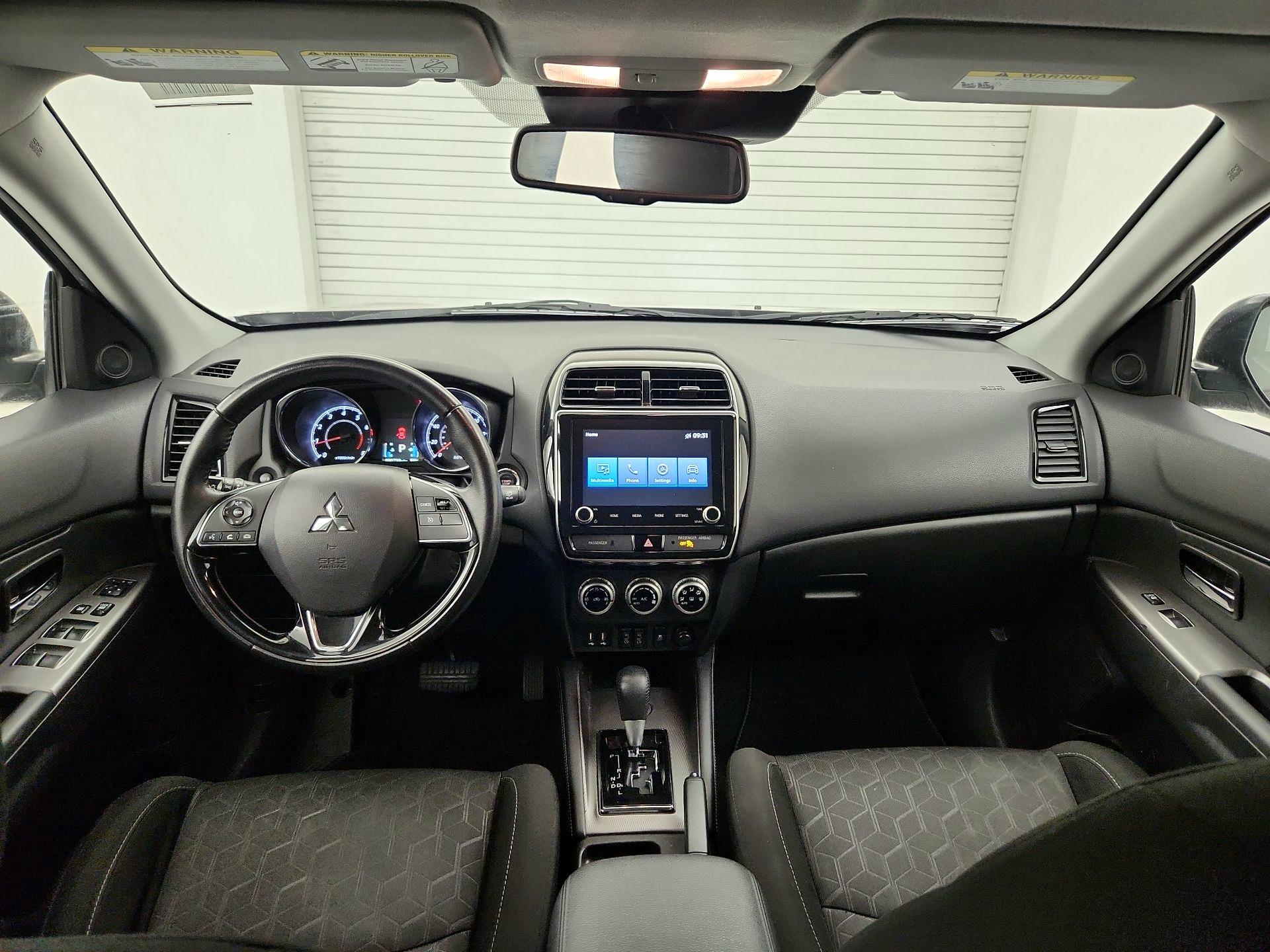 Thumbnail: 2020 Mitsubishi Outlander Sport - 9