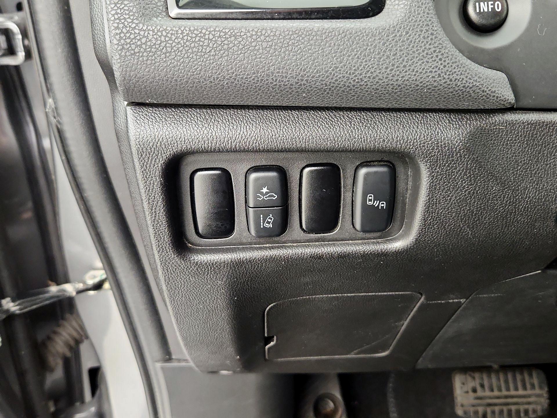 Thumbnail: 2020 Mitsubishi Outlander Sport - 13