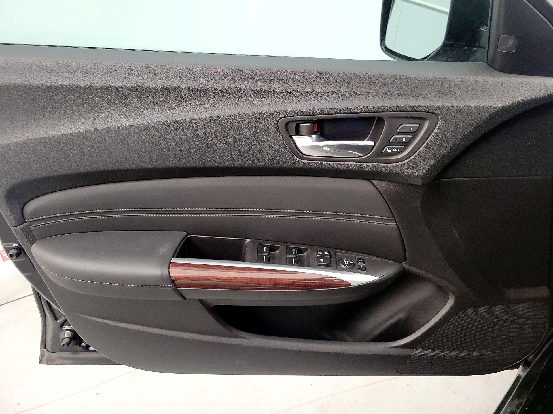 Thumbnail: 2016 Acura TLX - 12