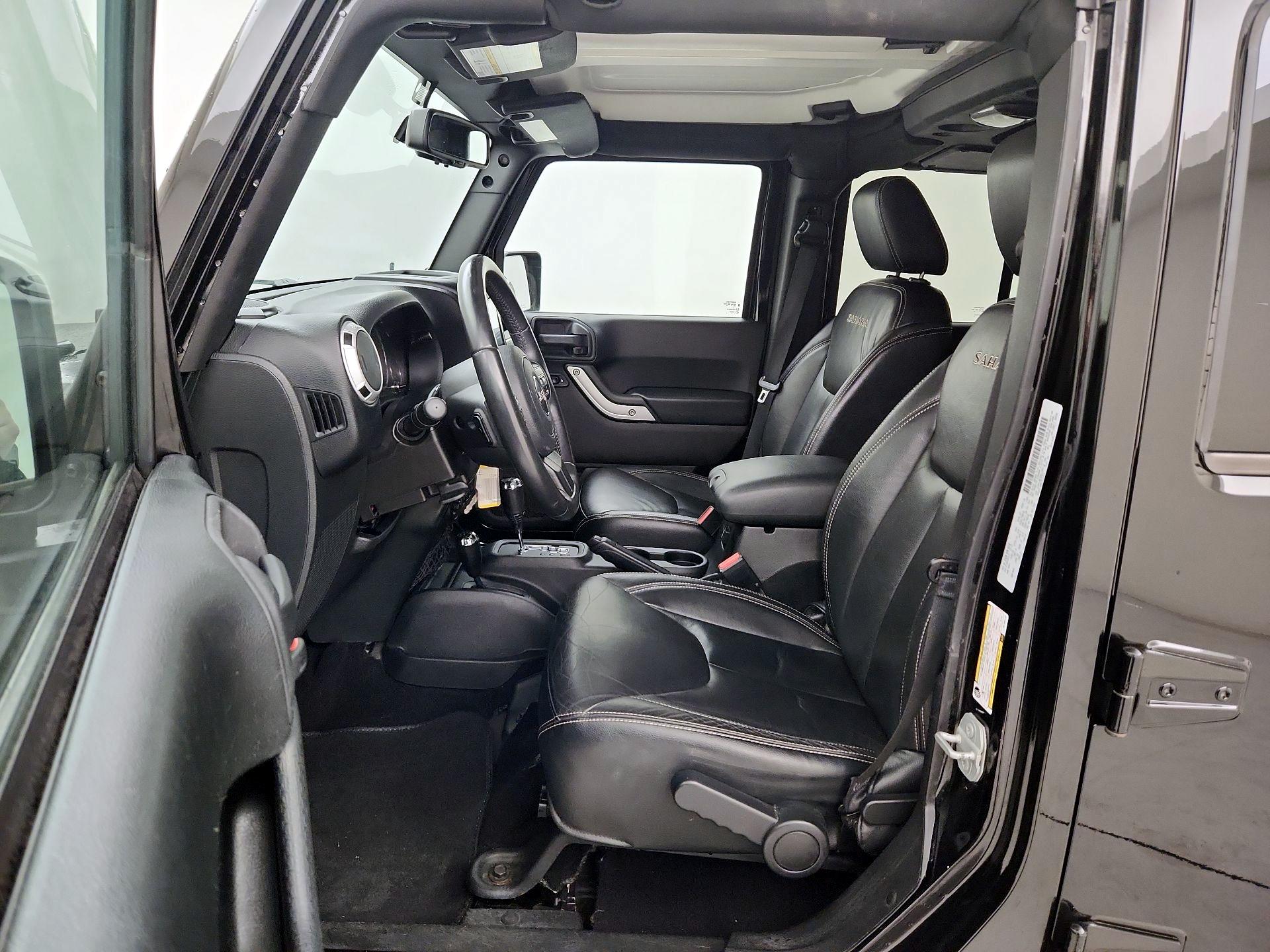 Thumbnail: 2016 Jeep Wrangler - 11