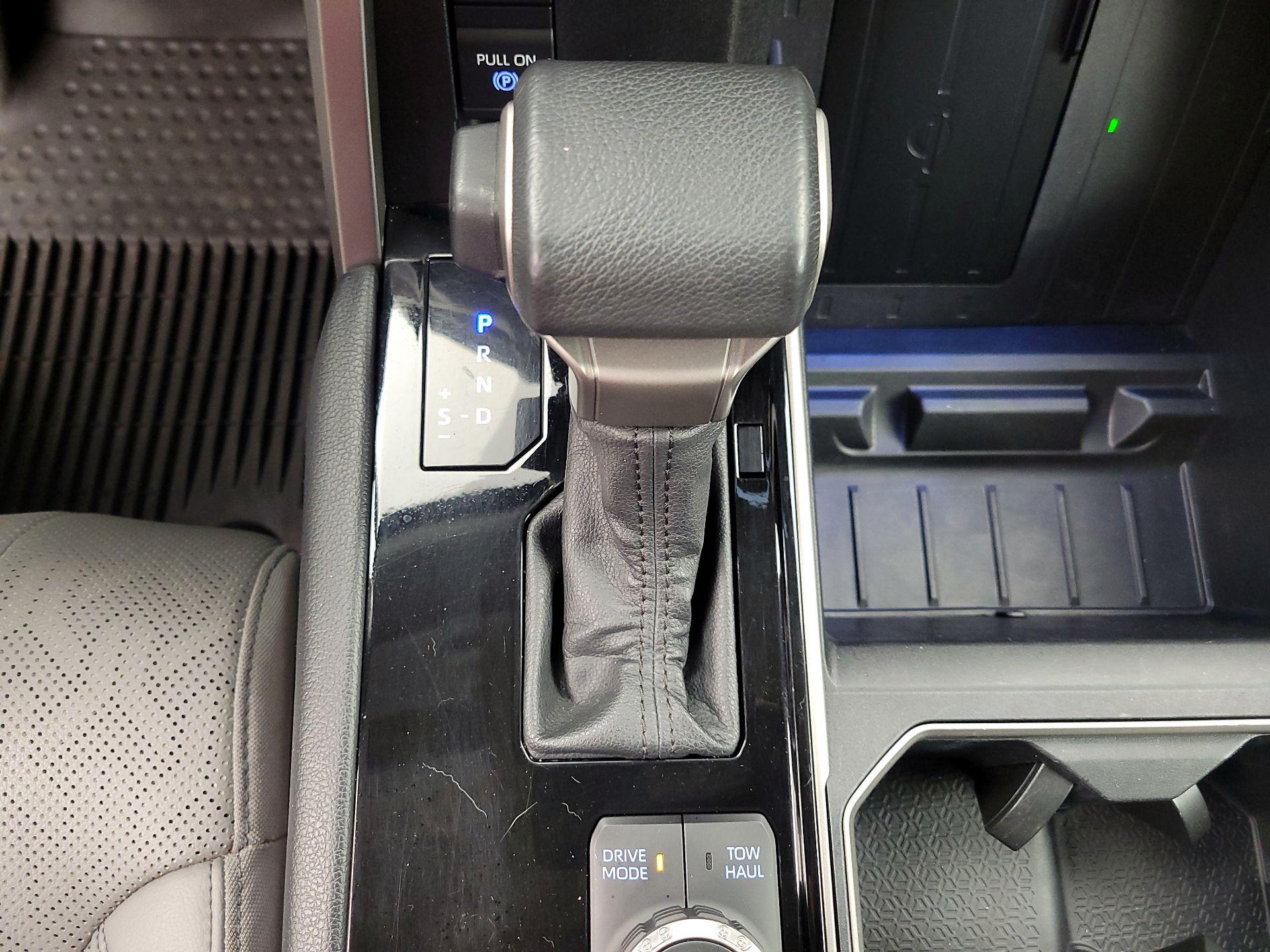 Thumbnail: 2022 Toyota Tundra - 18