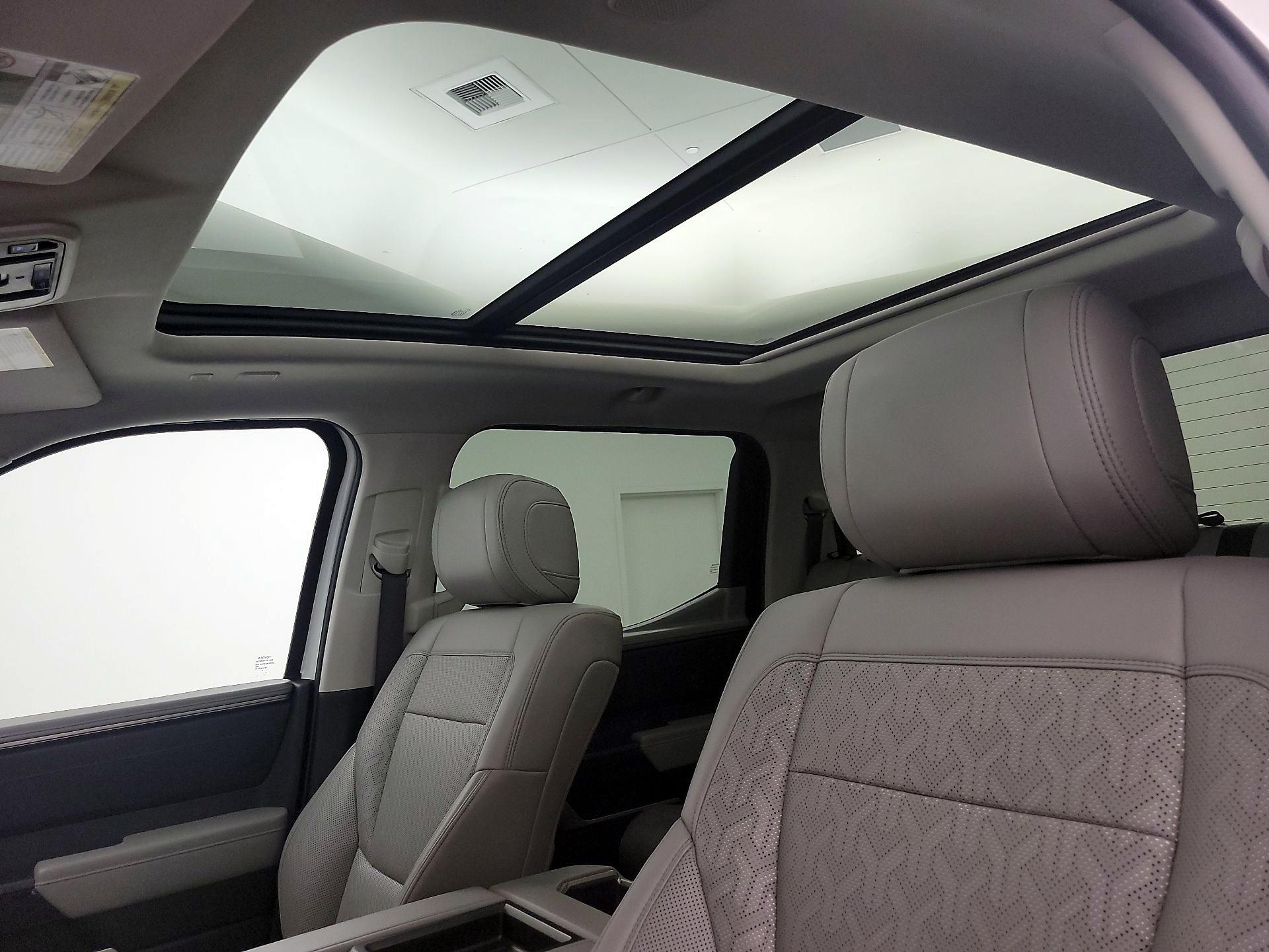 Thumbnail: 2022 Toyota Tundra - 20