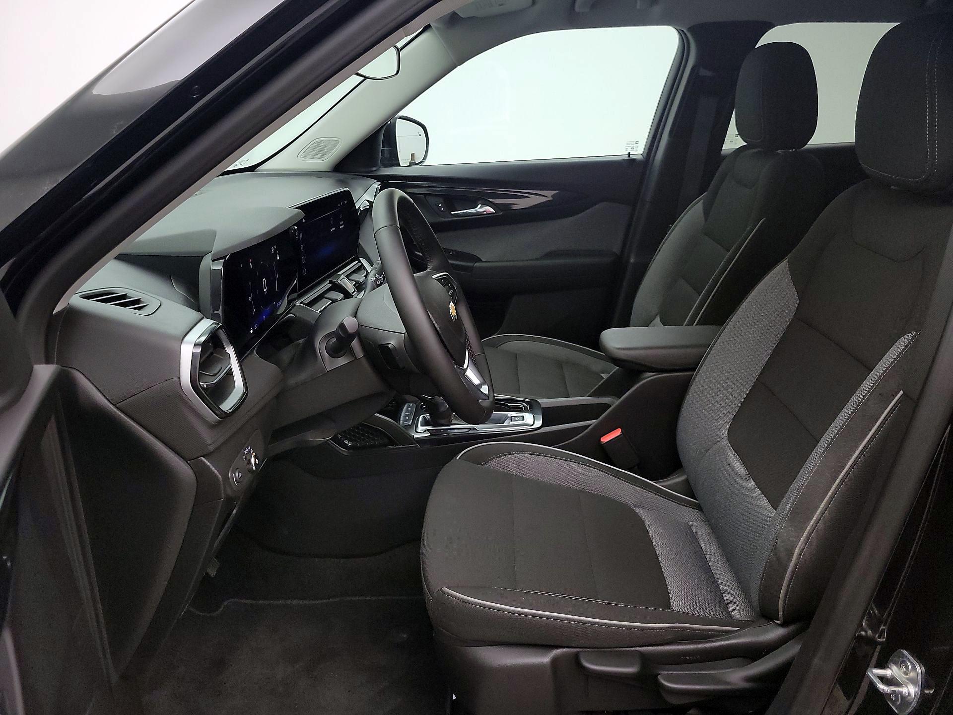 Thumbnail: 2024 Chevrolet TrailBlazer - 11