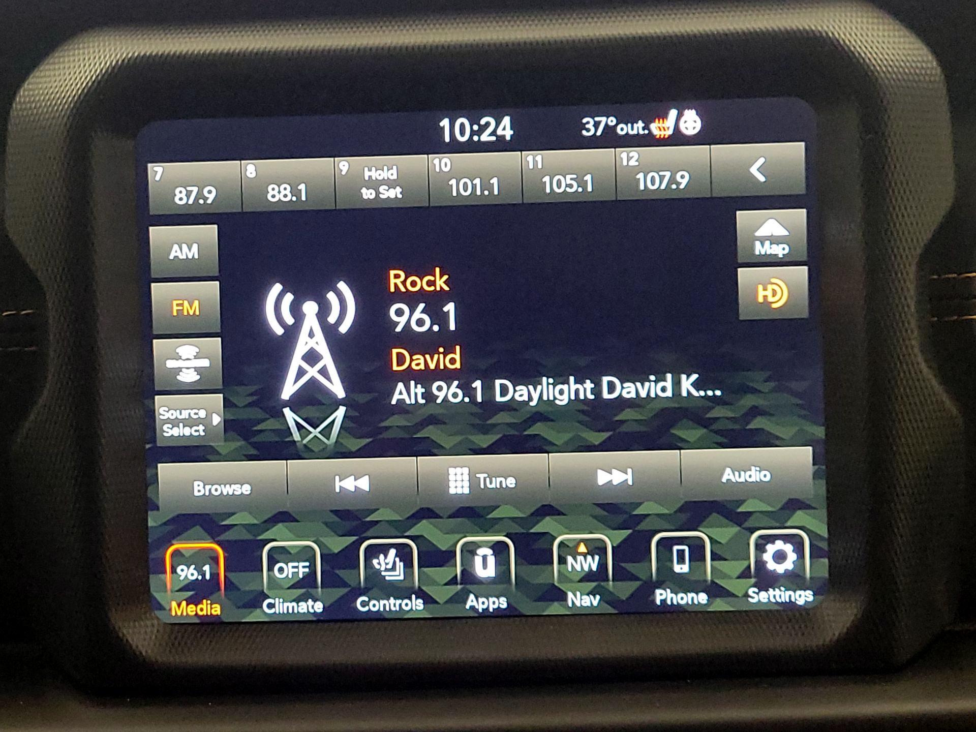 Thumbnail: 2023 Jeep Wrangler - 16