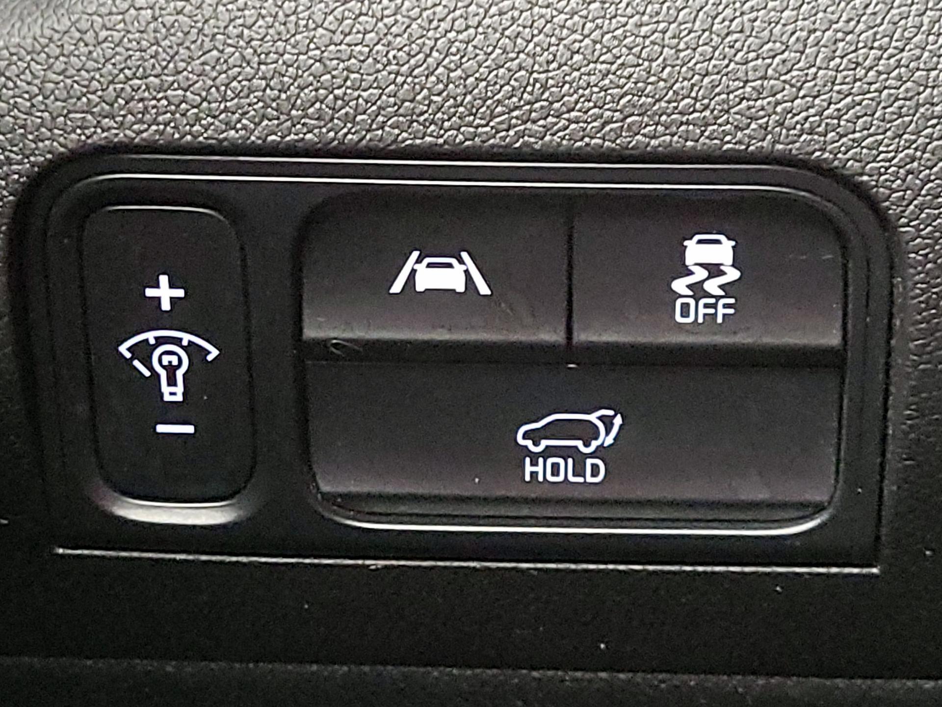 Thumbnail: 2021 Kia Sorento - 13