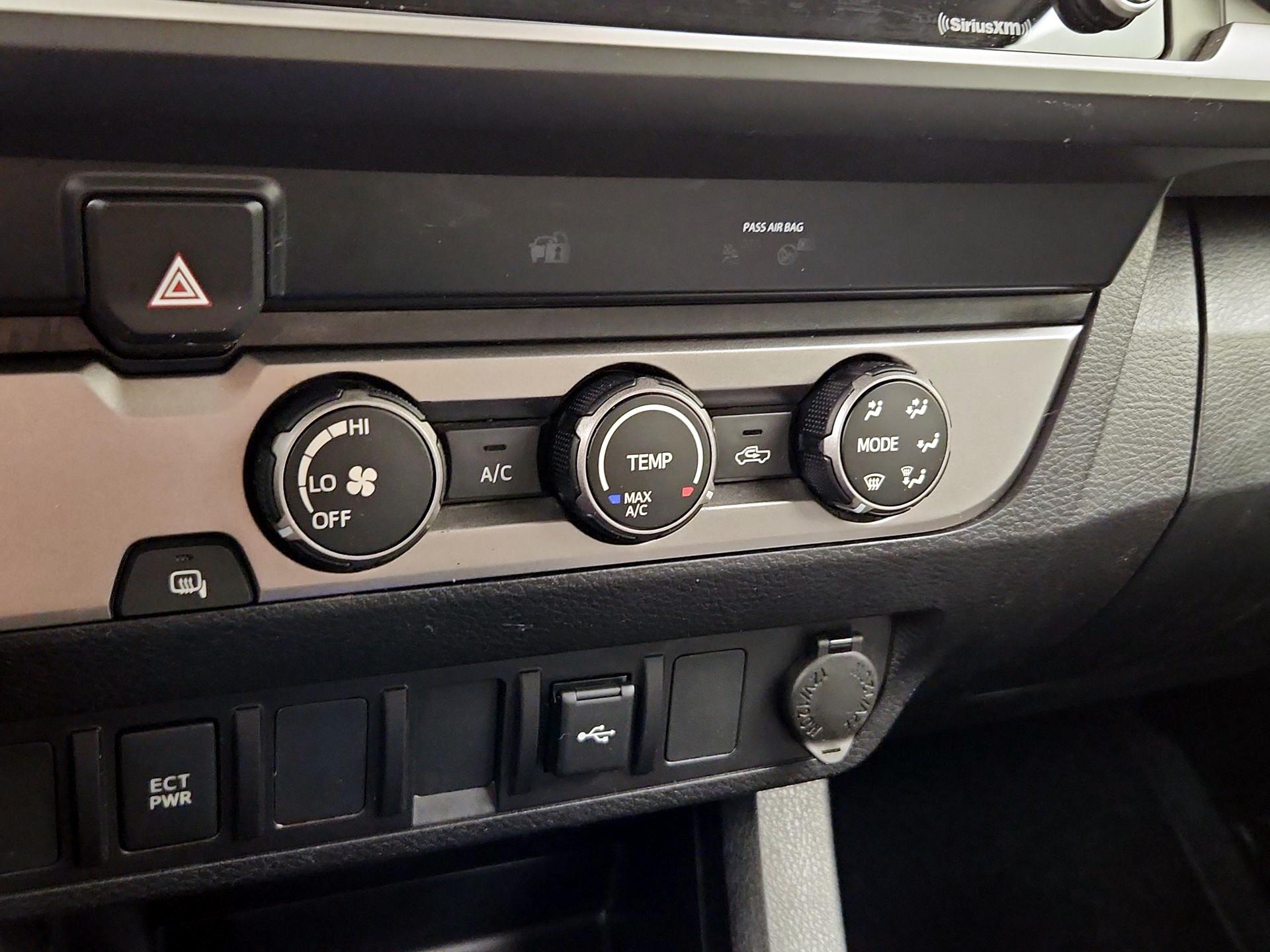 Thumbnail: 2022 Toyota Tacoma - 16