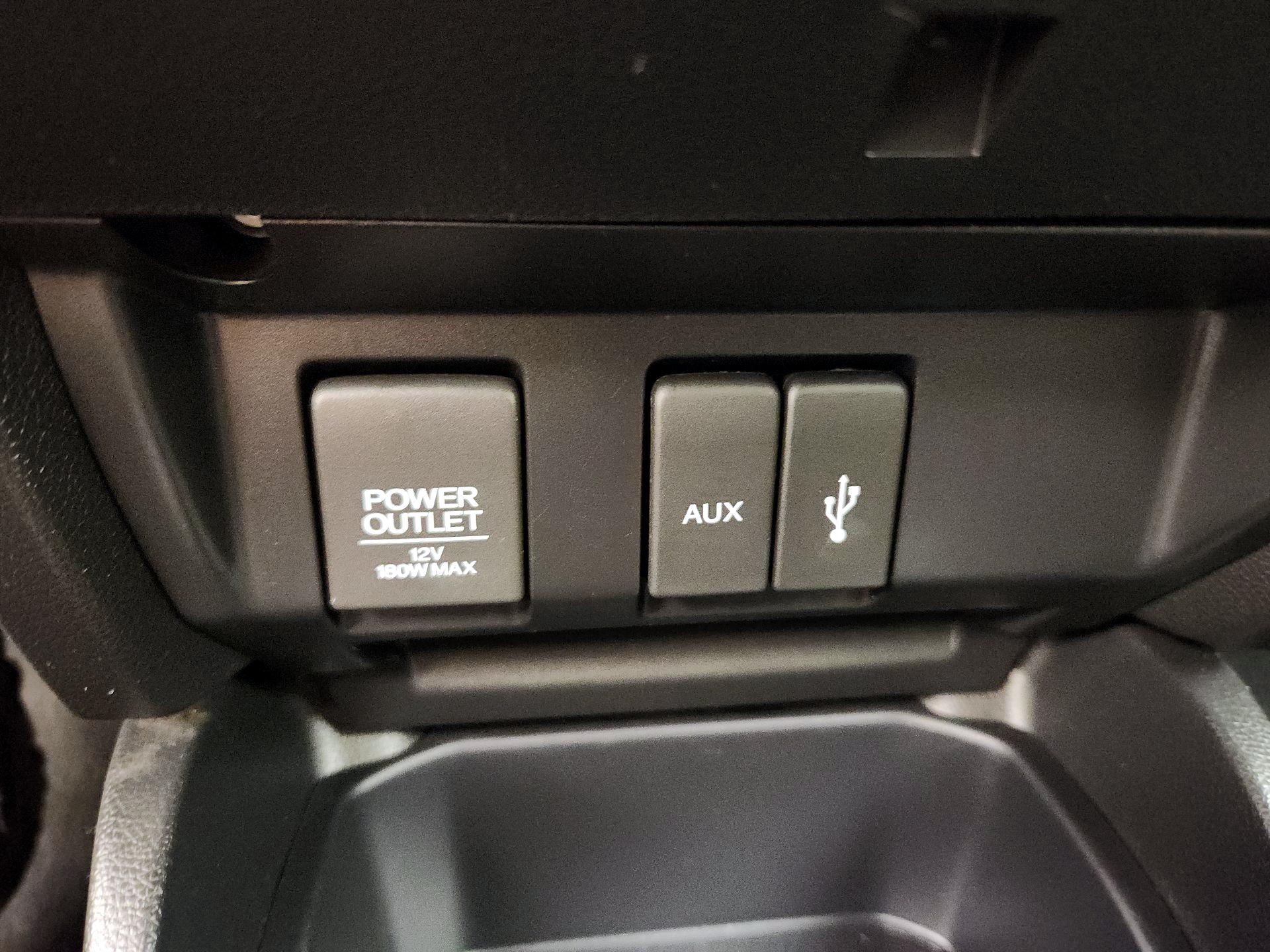 Thumbnail: 2015 Honda Fit - 17