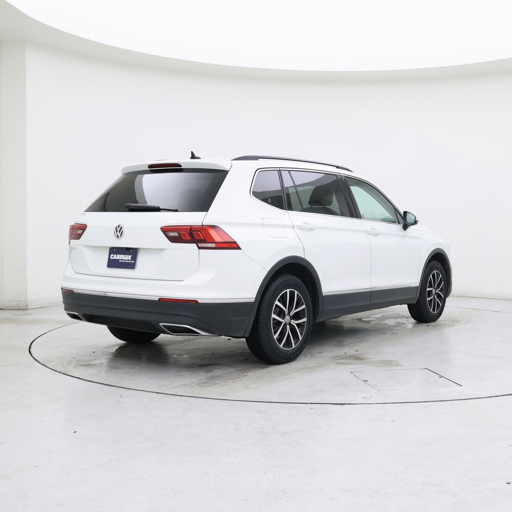 Thumbnail: 2021 Volkswagen Tiguan - 8