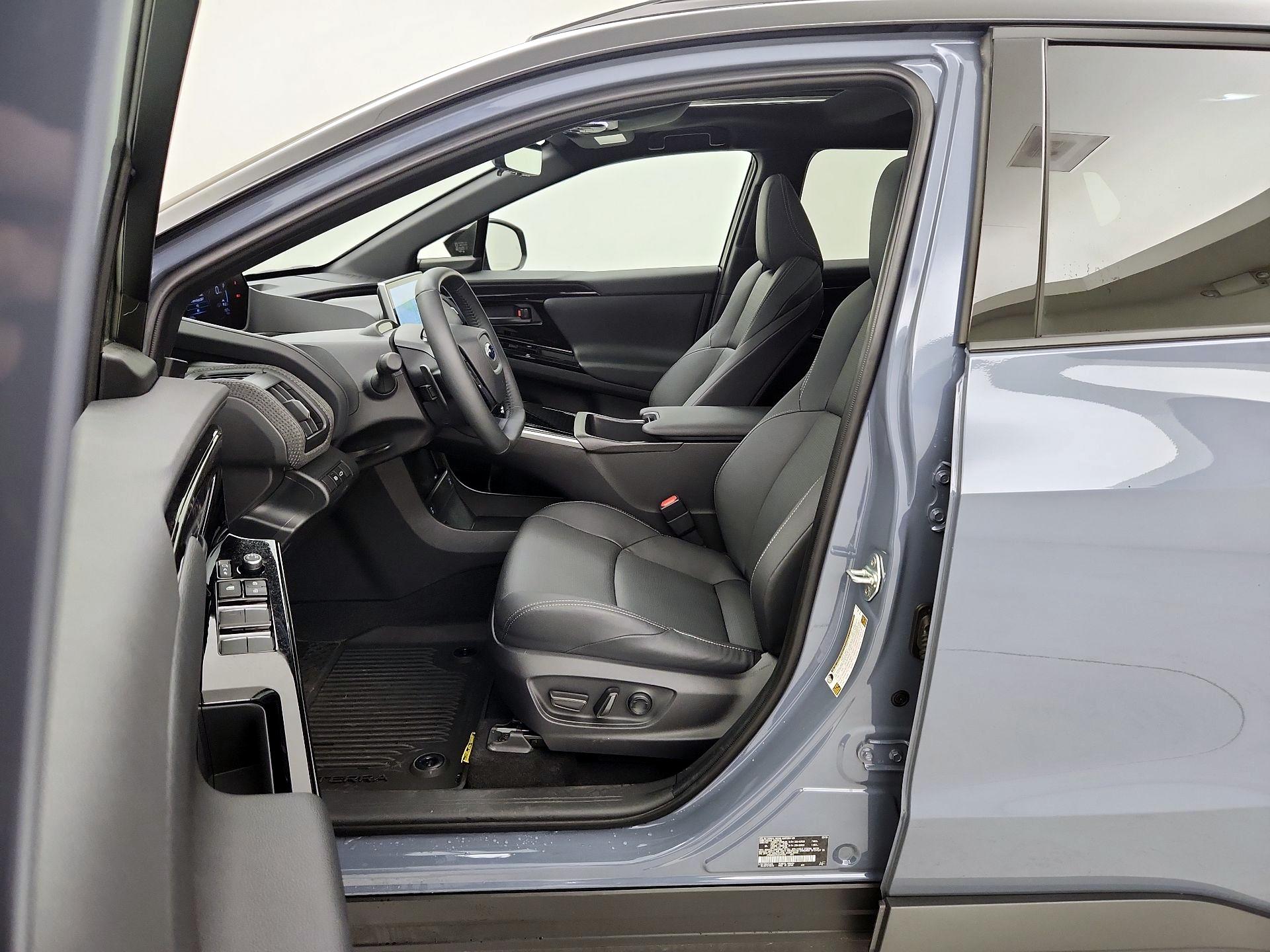 Thumbnail: 2025 Subaru Solterra - 11