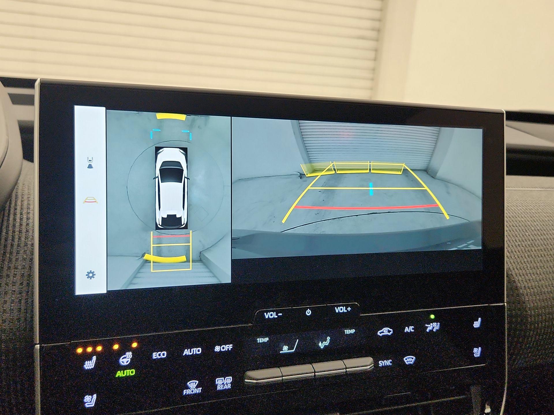 Thumbnail: 2025 Subaru Solterra - 15