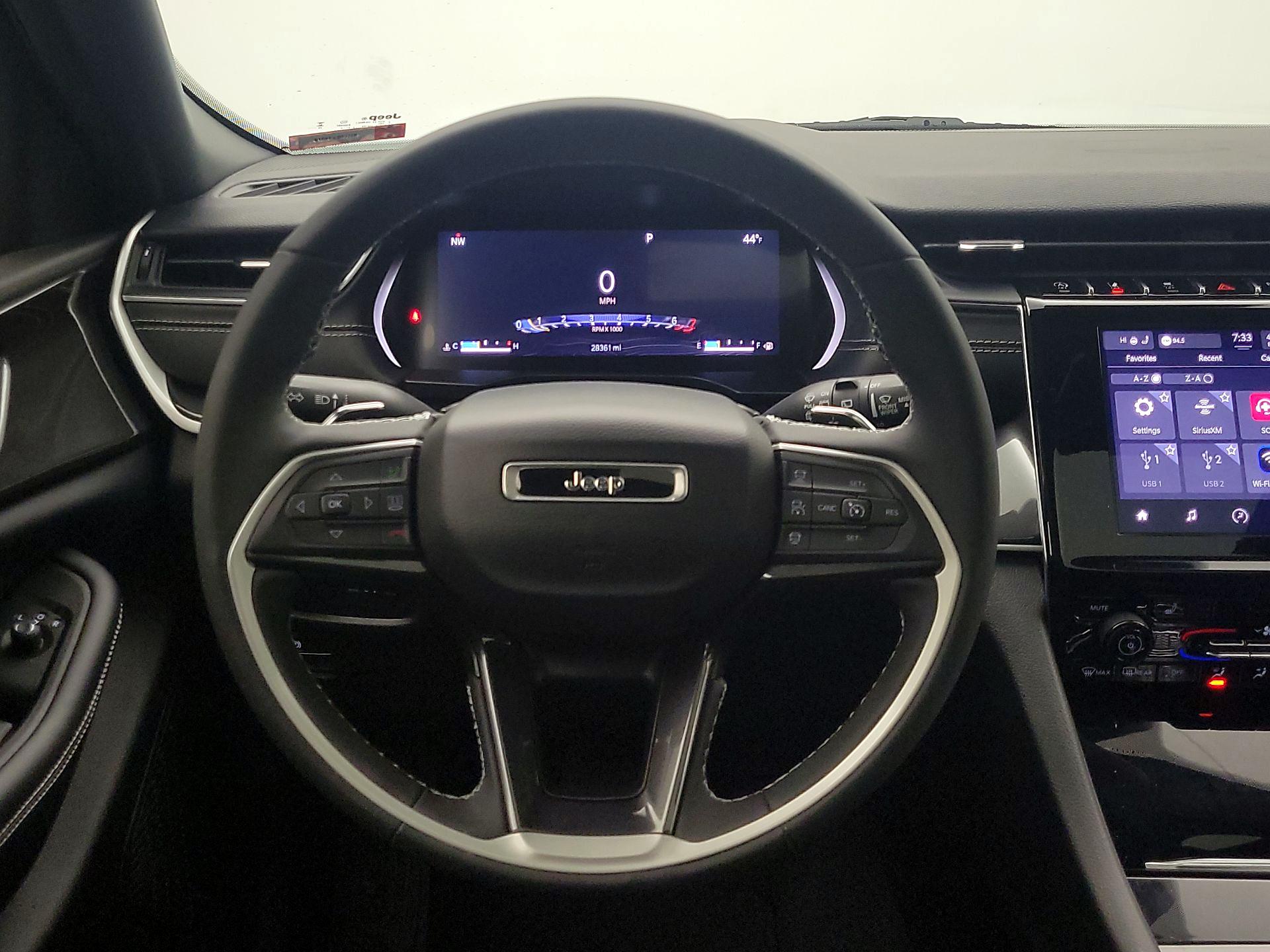 Thumbnail: 2023 Jeep Grand Cherokee L - 10