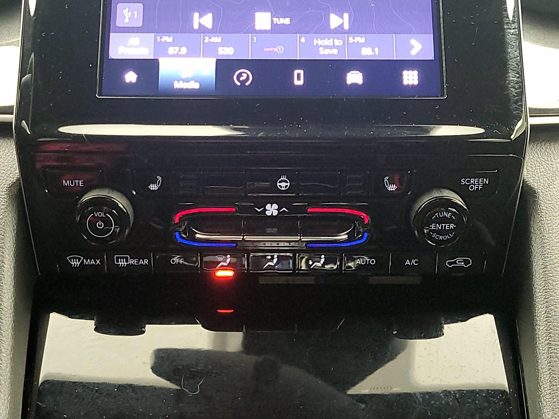 Thumbnail: 2023 Jeep Grand Cherokee L - 16